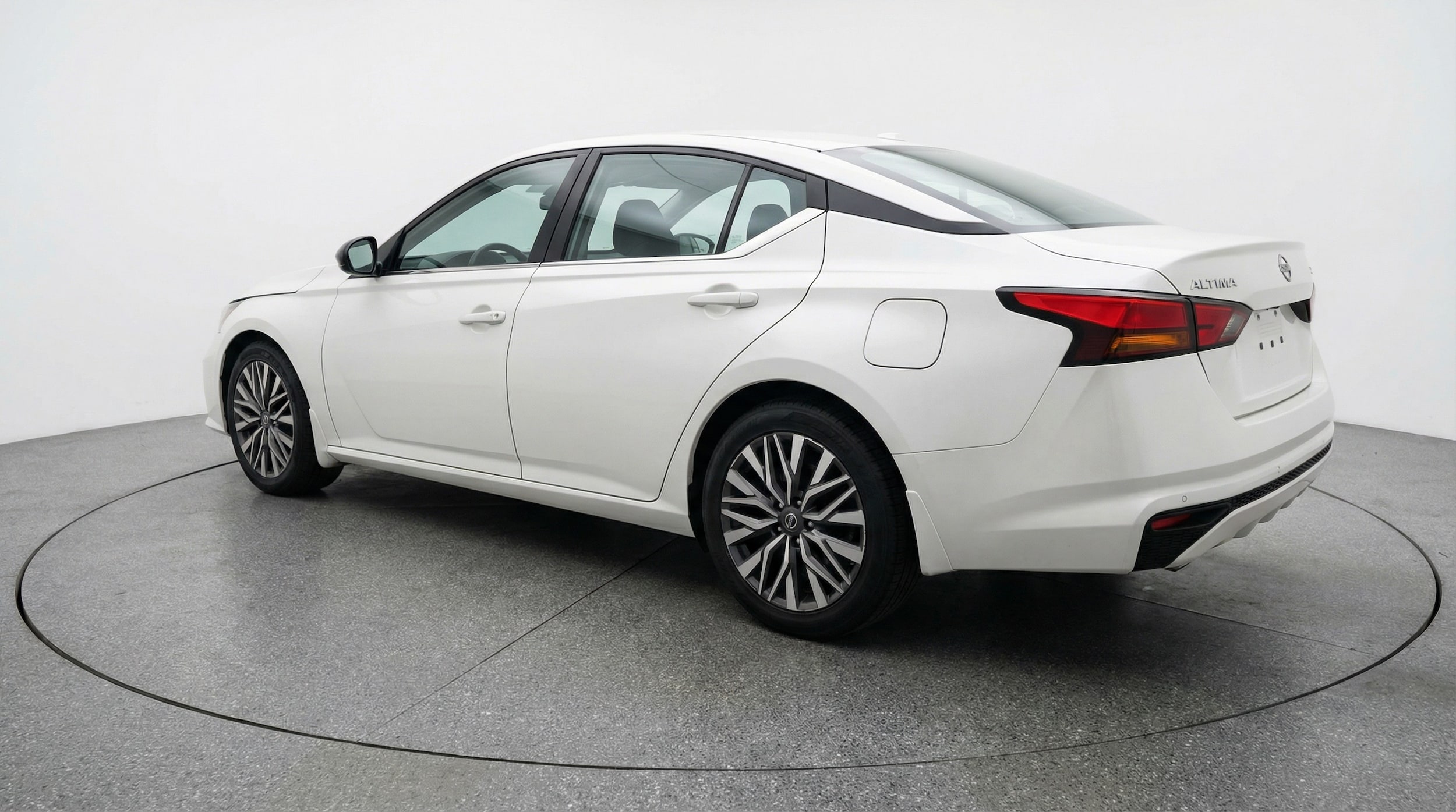 Thumbnail: 2025 Nissan Altima - 5