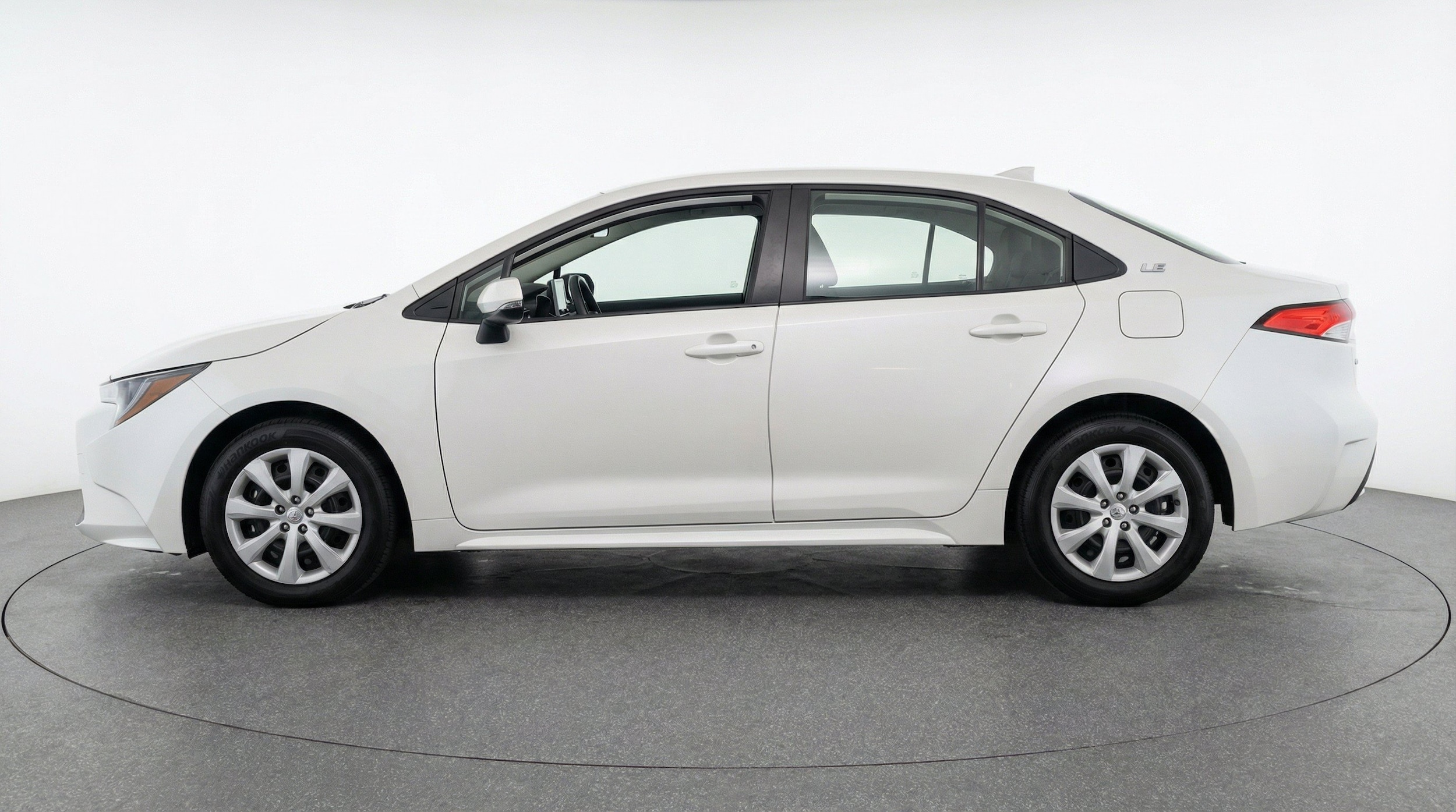 Thumbnail: 2025 Toyota Corolla - 5