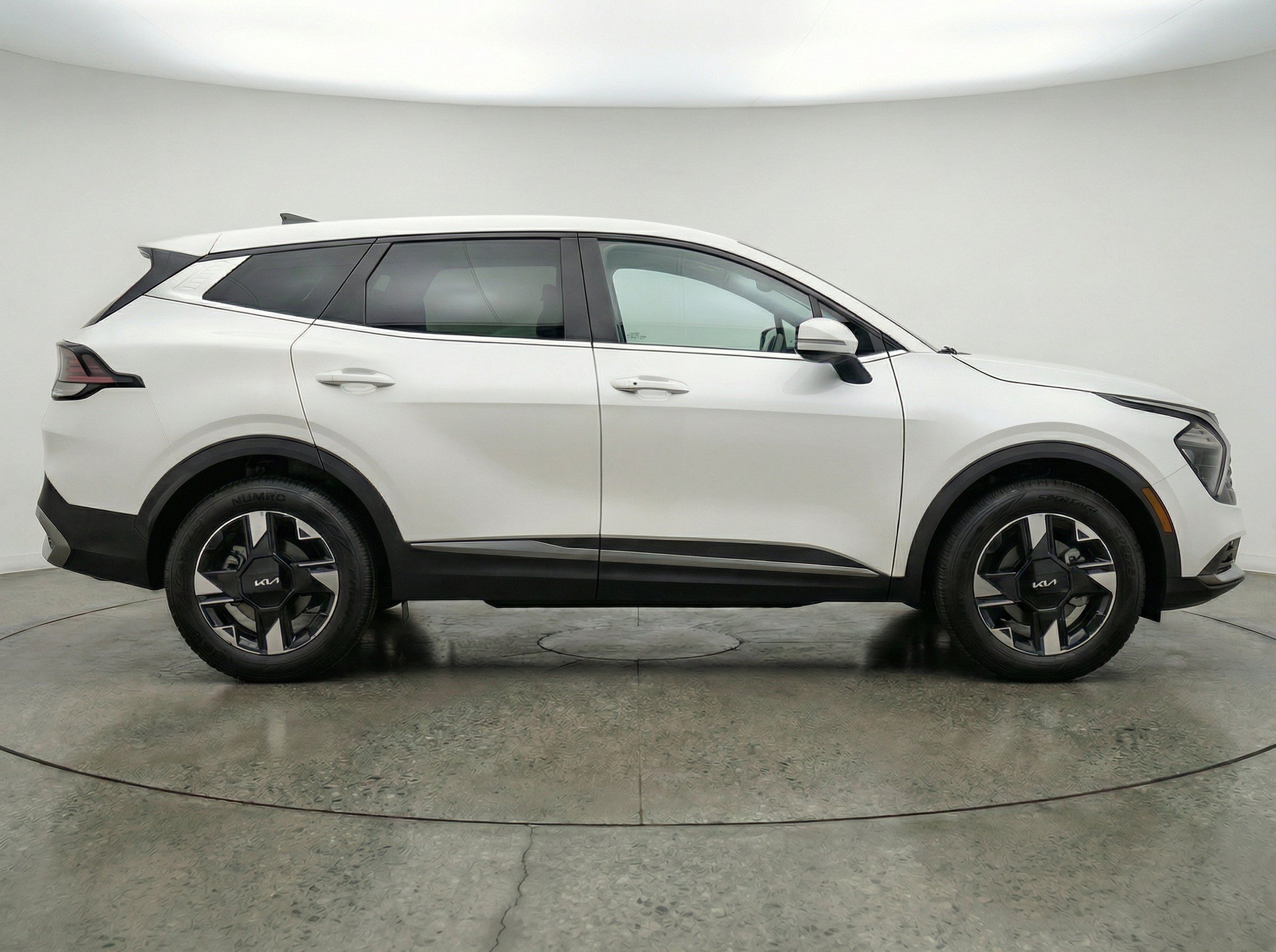 Thumbnail: 2026 Kia Sportage - 11