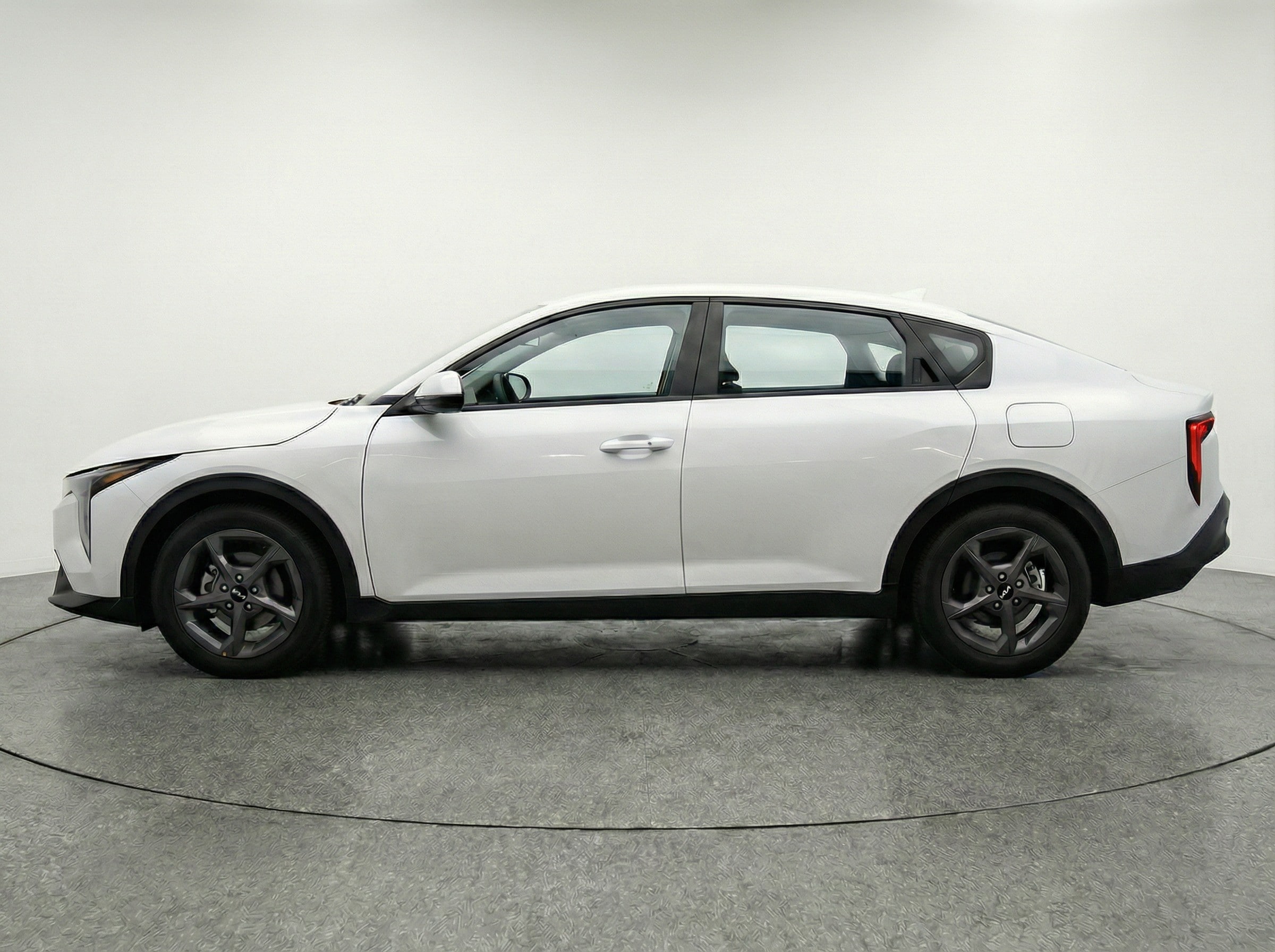 Thumbnail: 2025 Kia K4 - 4