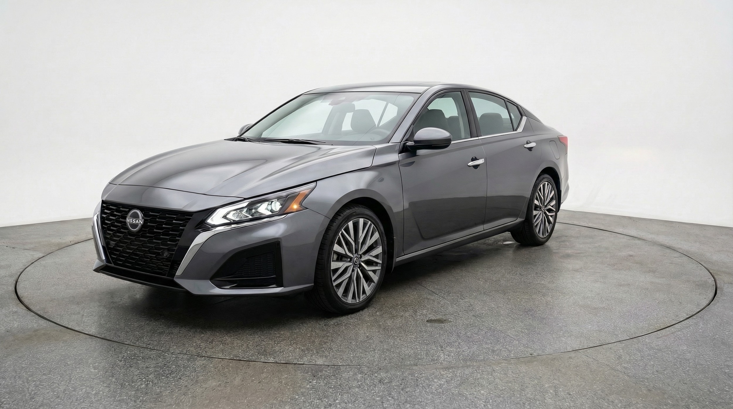Thumbnail: 2025 Nissan Altima - 3