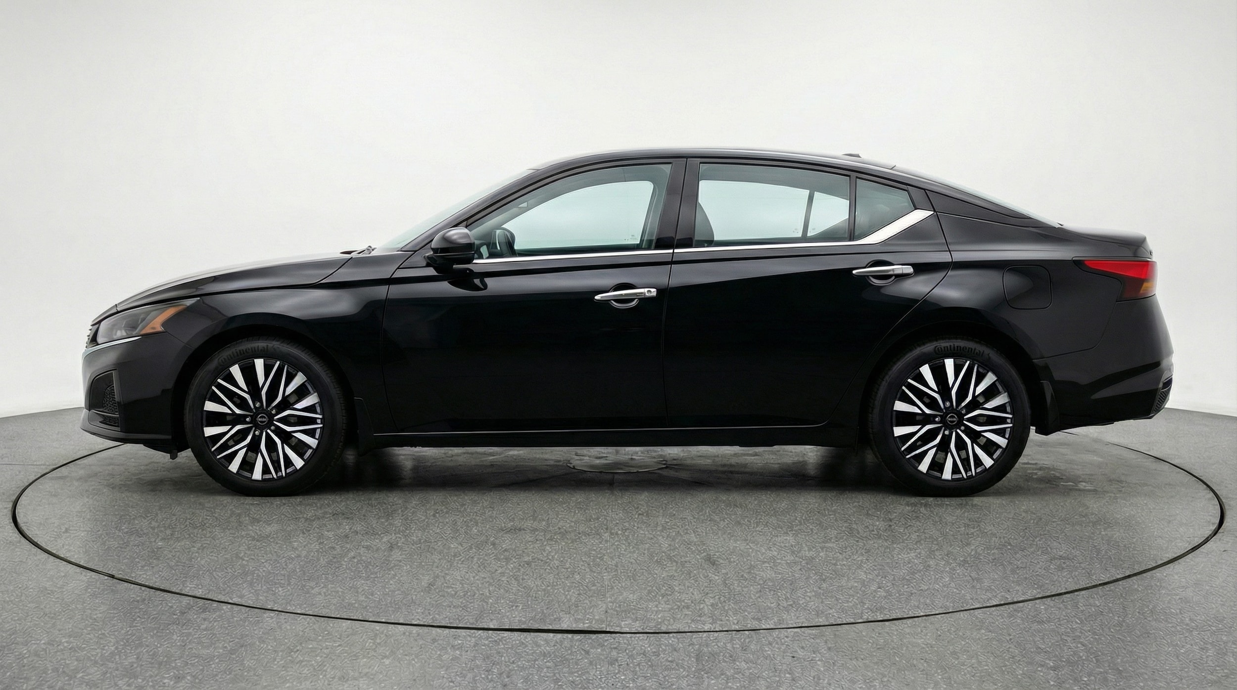 Thumbnail: 2025 Nissan Altima - 4