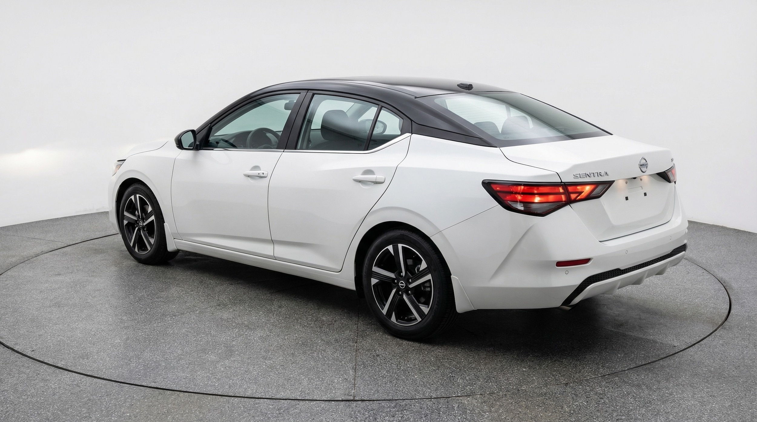 Thumbnail: 2025 Nissan Sentra - 5