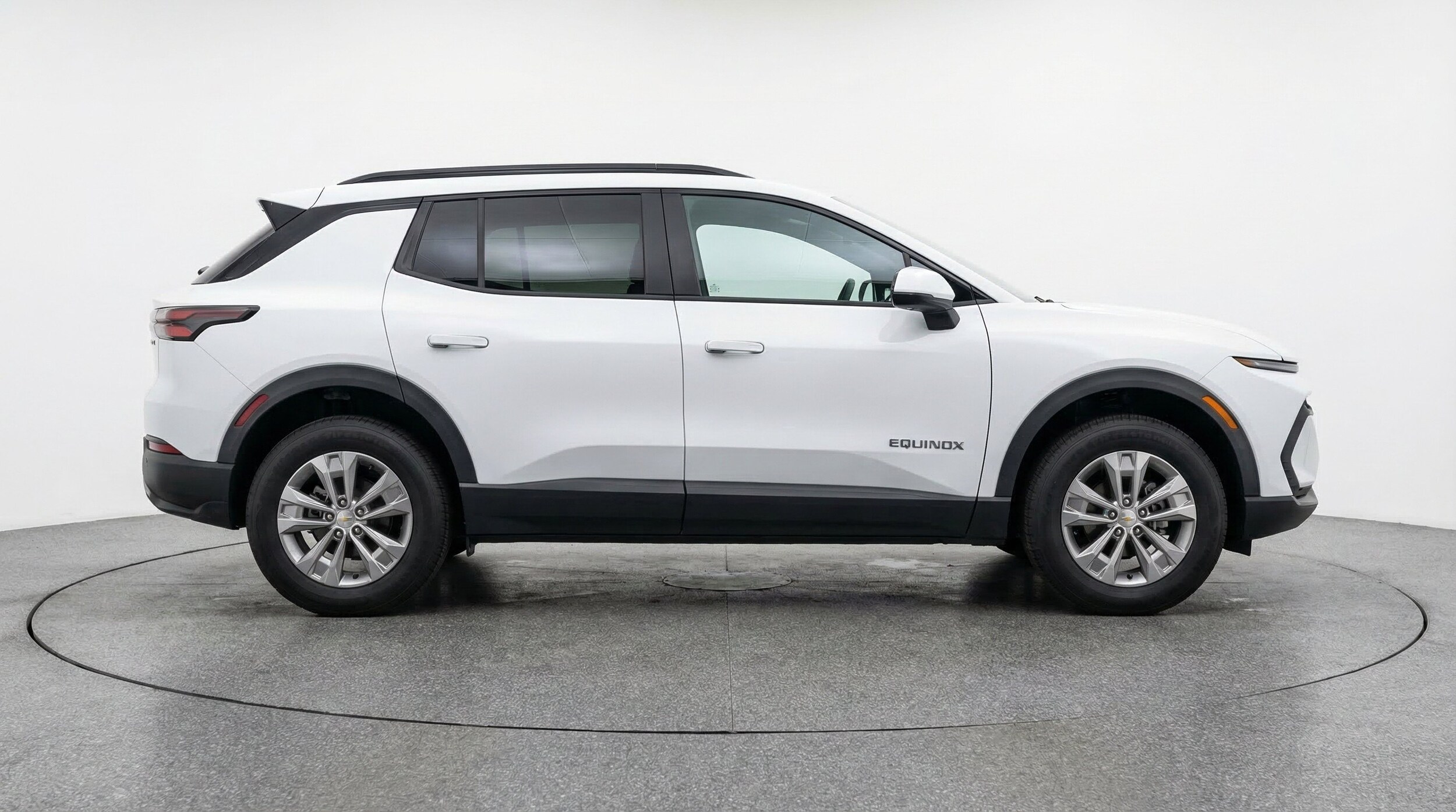 Thumbnail: 2025 Chevrolet Equinox - 10