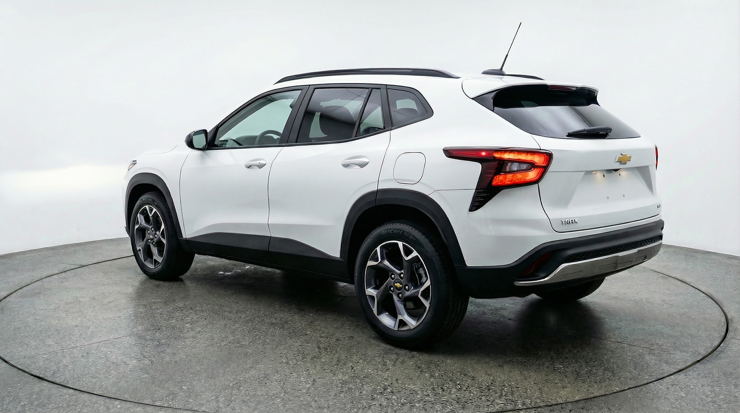 Thumbnail: 2025 Chevrolet Trax - 5