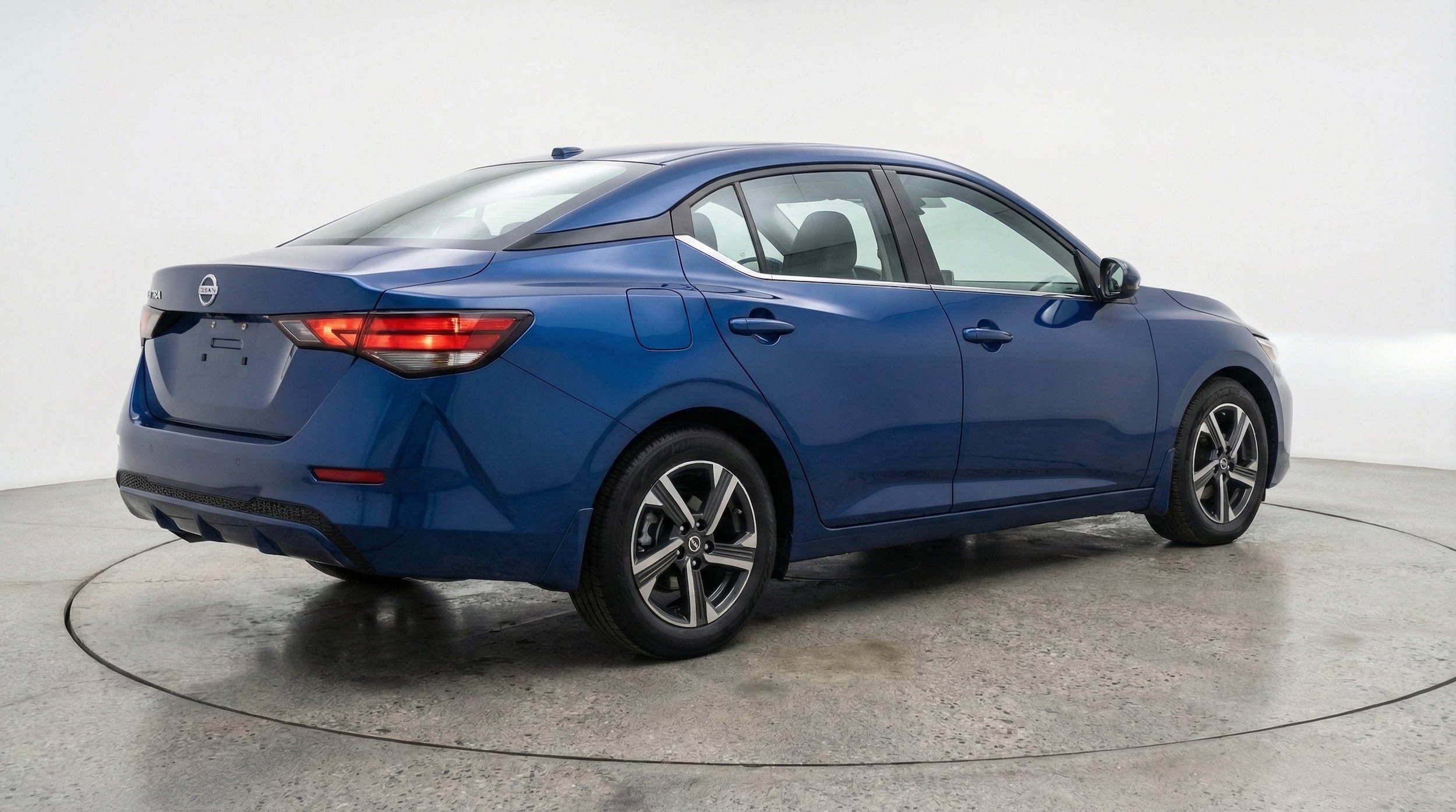 Thumbnail: 2025 Nissan Sentra - 9