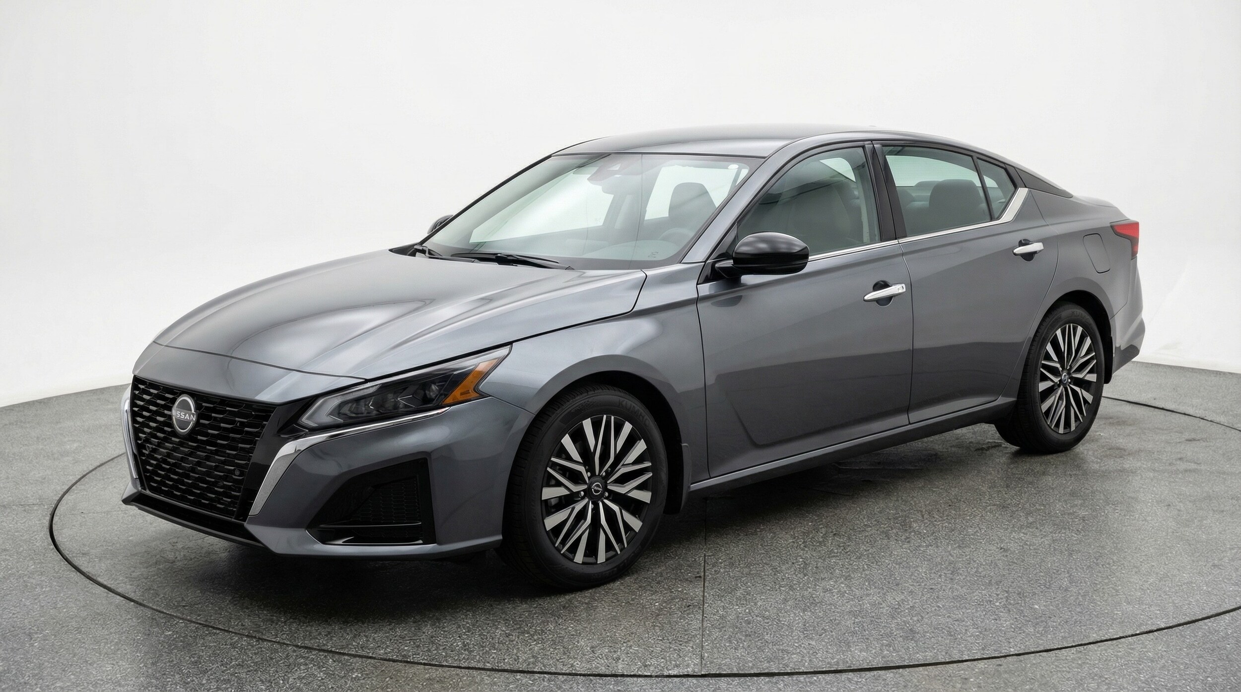 Thumbnail: 2025 Nissan Altima - 3