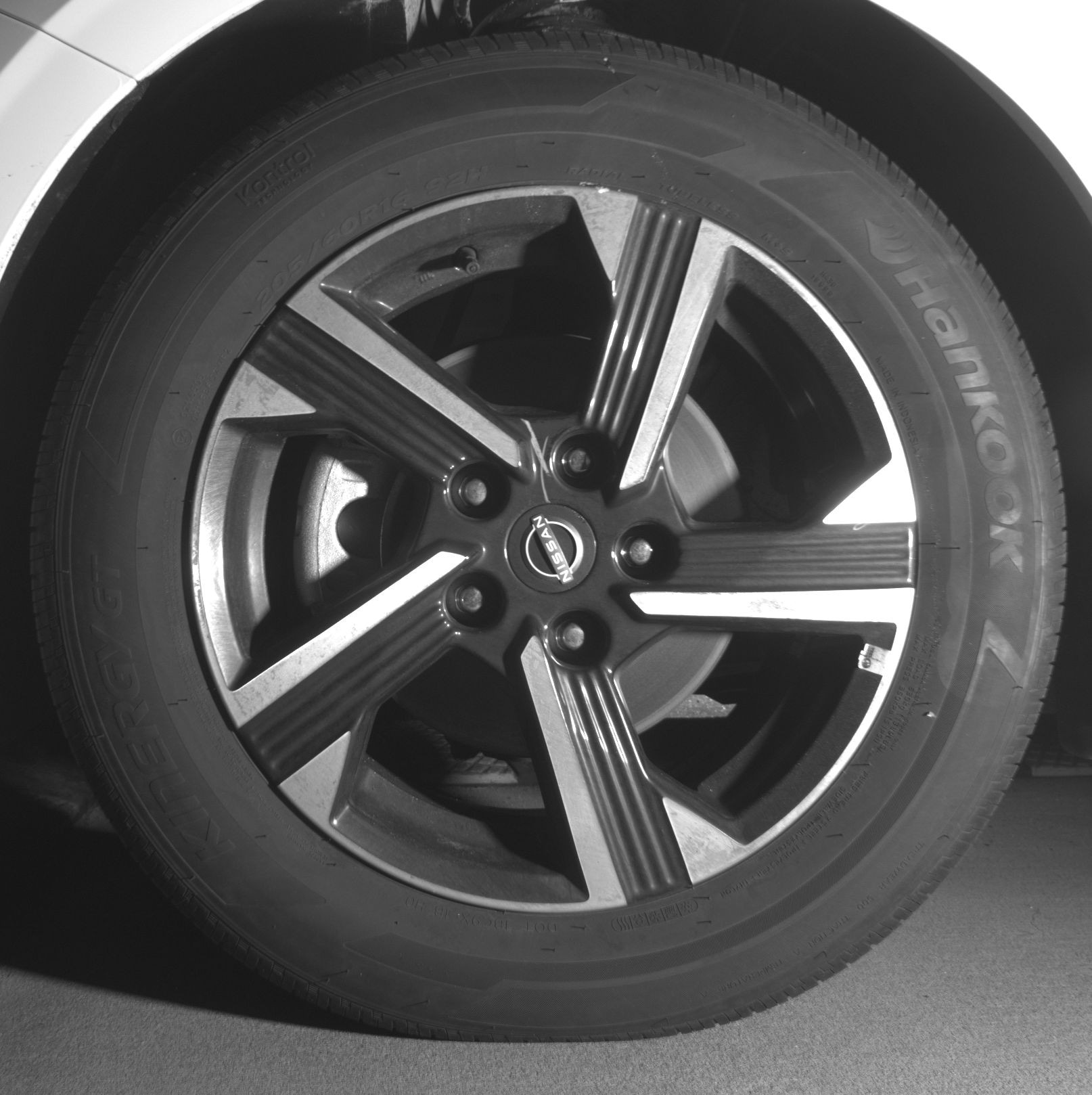 Thumbnail: 2025 Nissan Sentra - 9