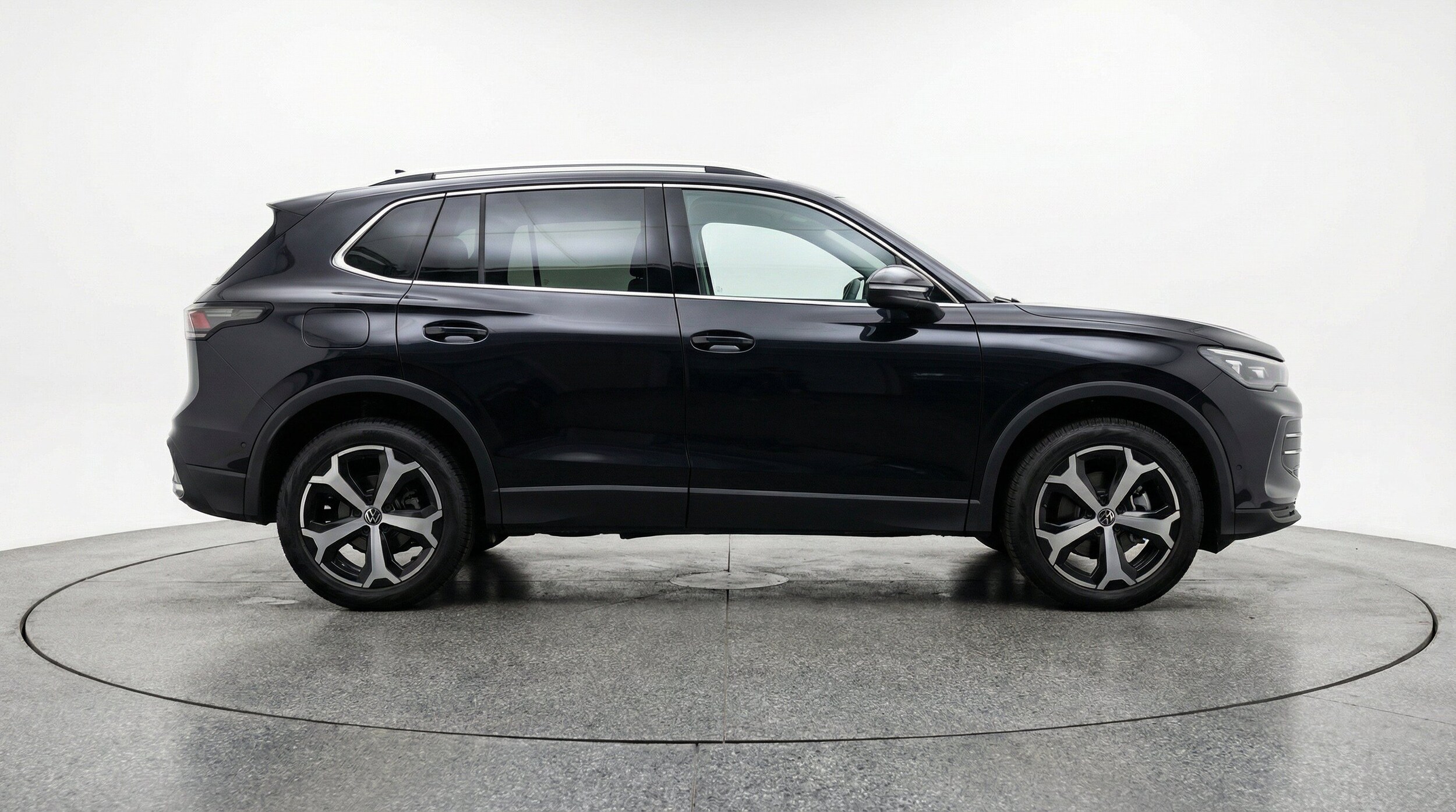 Thumbnail: 2026 Volkswagen Tiguan - 11
