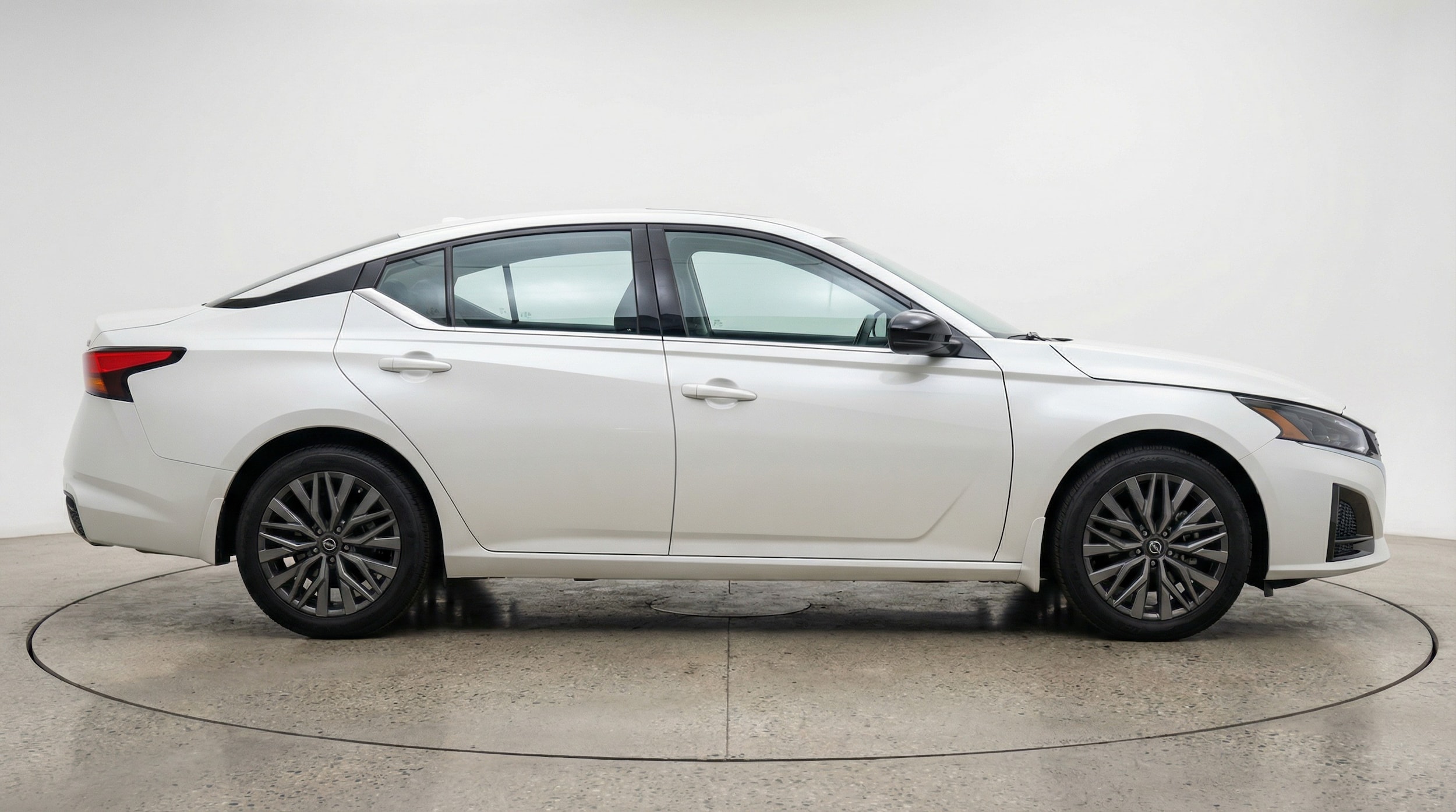 Thumbnail: 2025 Nissan Altima - 8