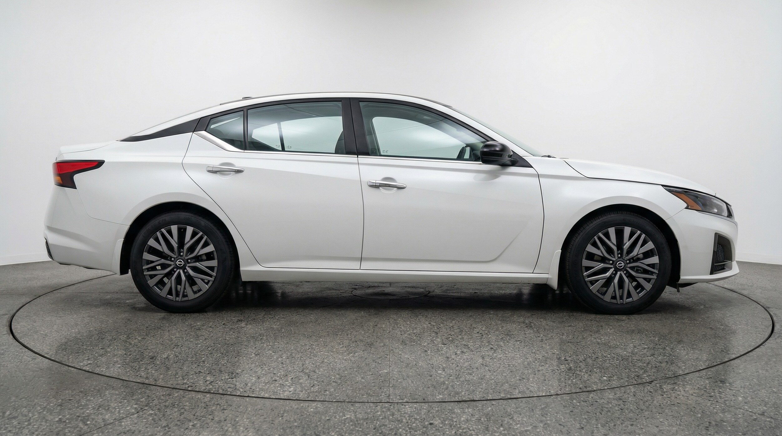 Thumbnail: 2025 Nissan Altima - 8