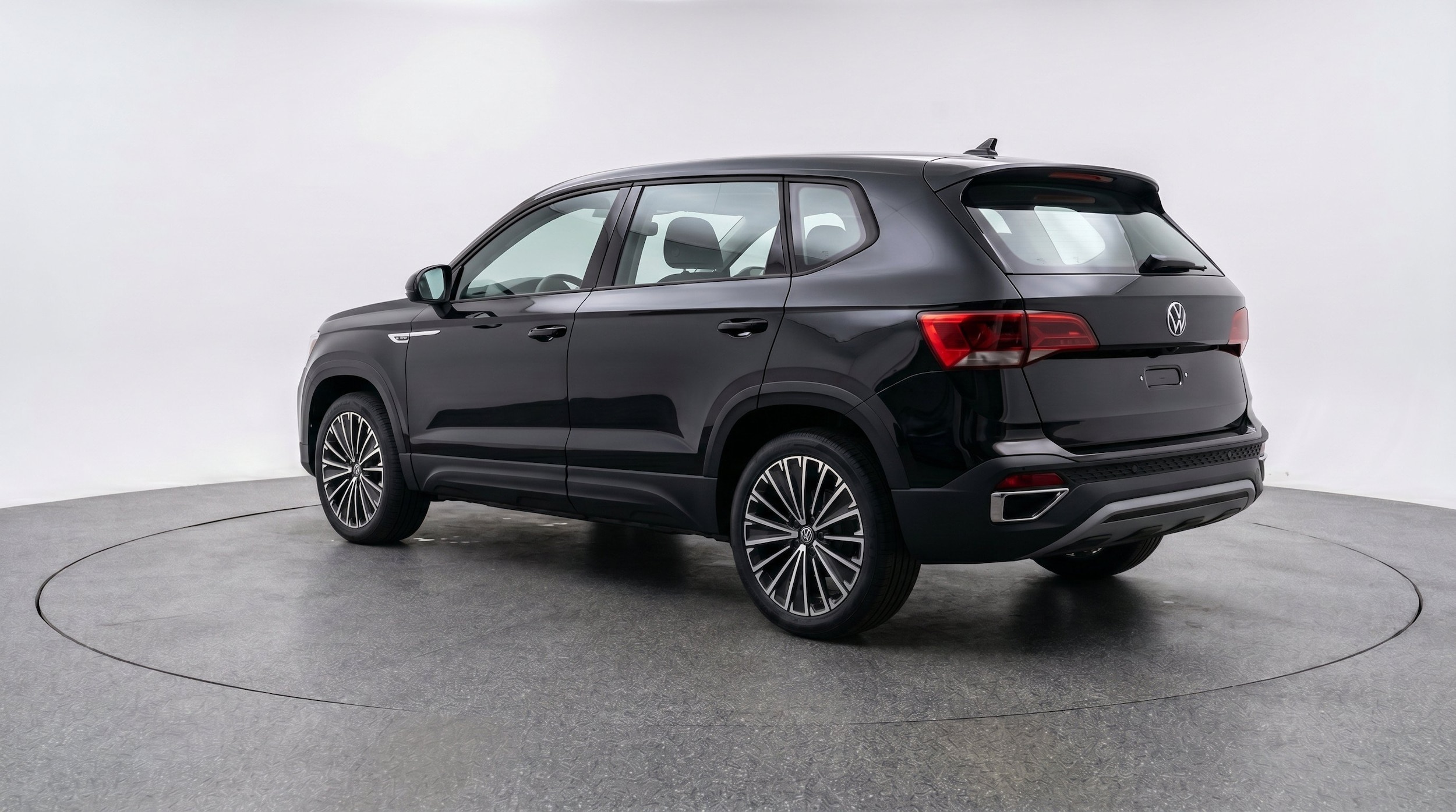 Thumbnail: 2025 Volkswagen Taos - 6