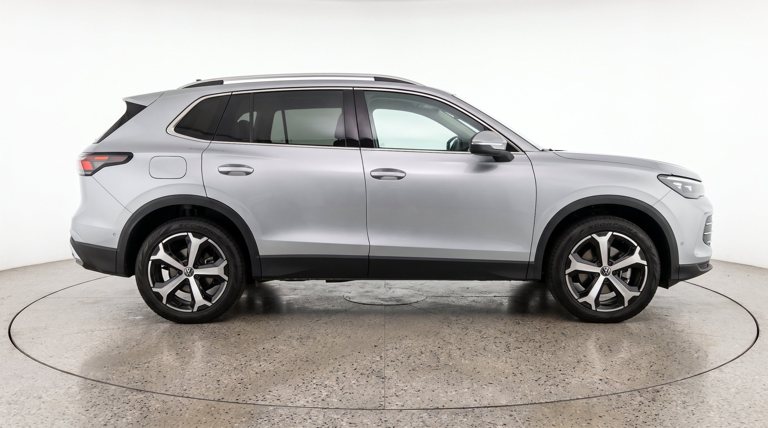 Thumbnail: 2026 Volkswagen Tiguan - 11