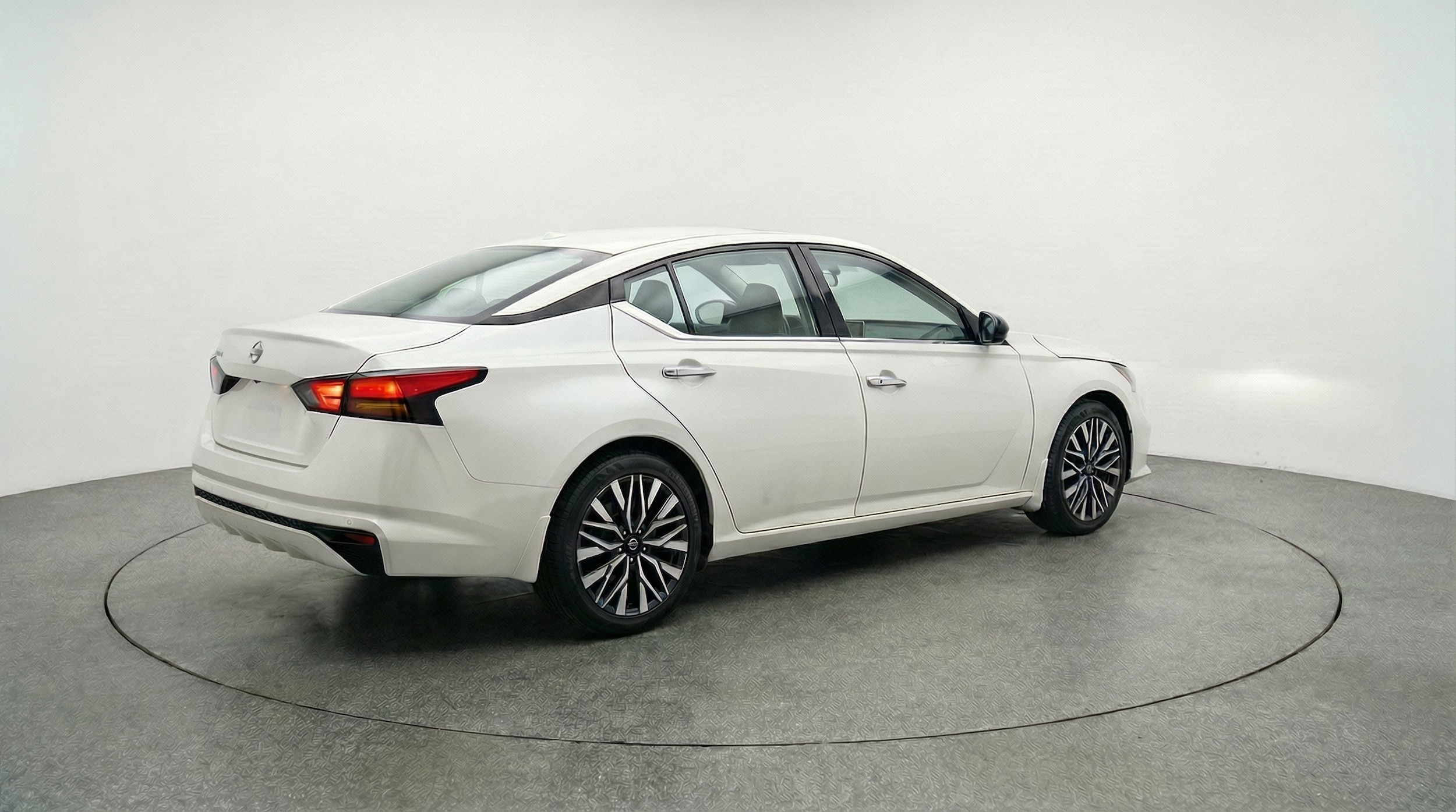 Thumbnail: 2025 Nissan Altima - 7