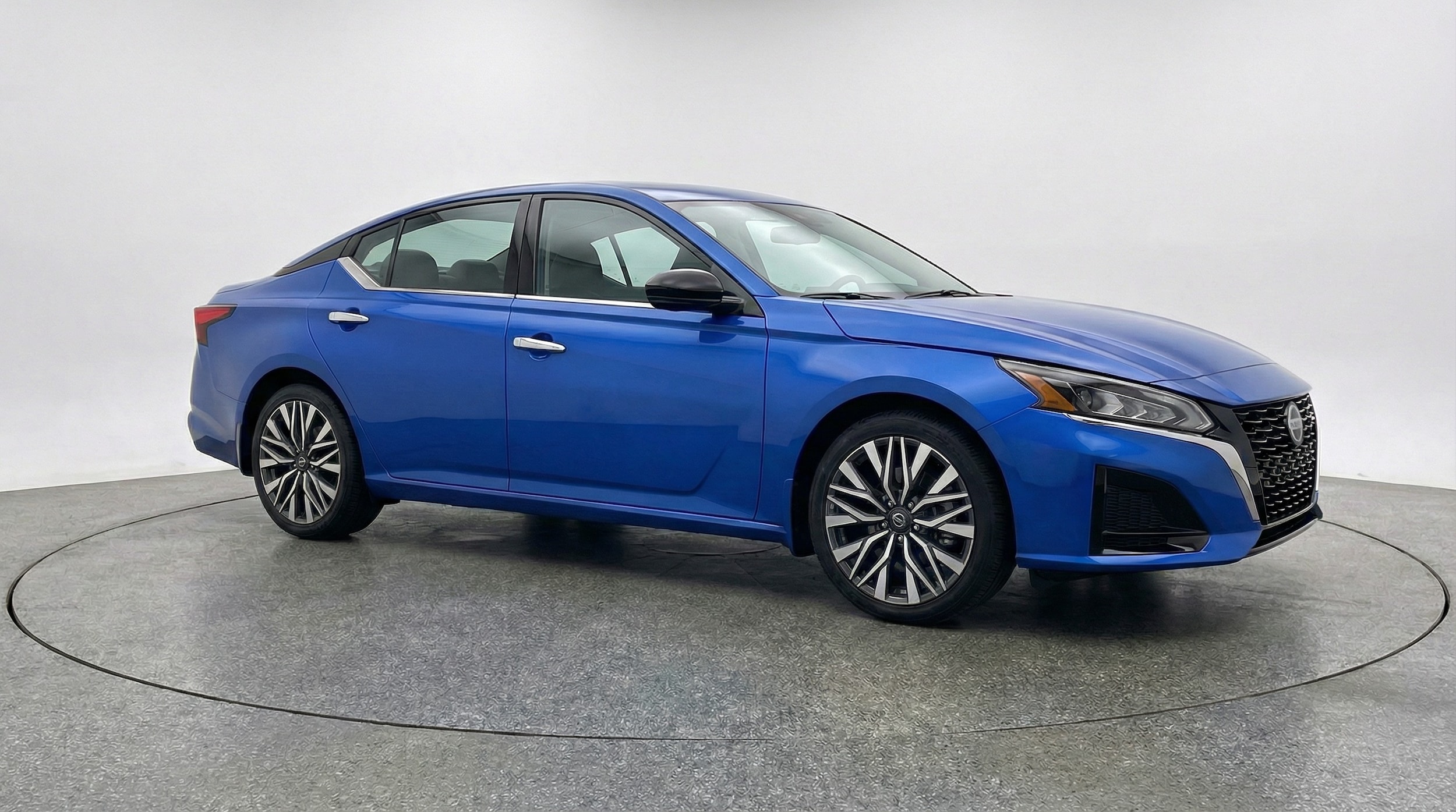 Thumbnail: 2025 Nissan Altima - 1