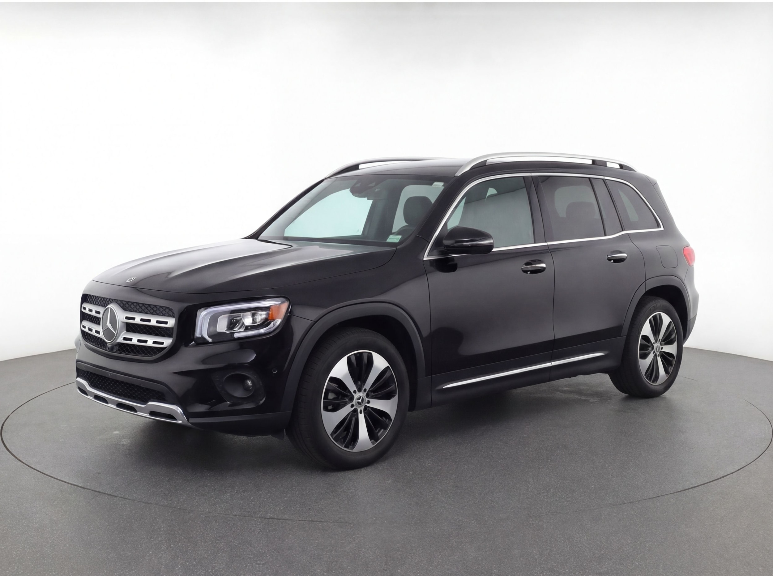 Thumbnail: 2025 Mercedes-Benz GLB - 3