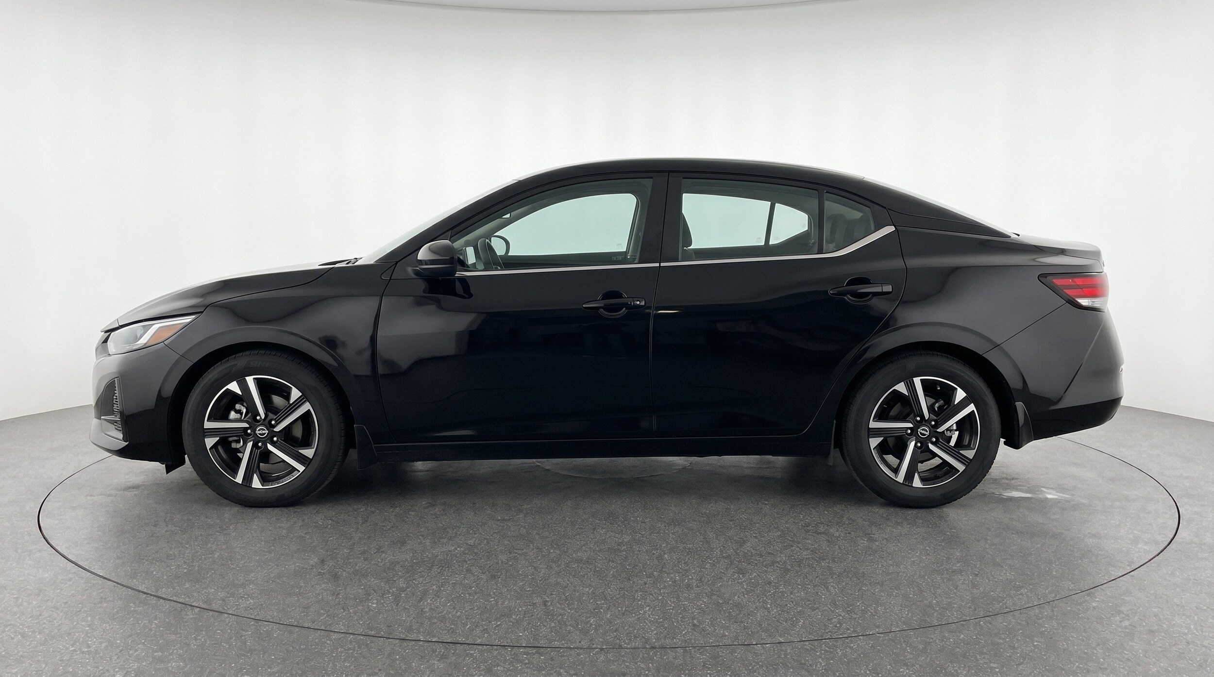 Thumbnail: 2025 Nissan Sentra - 5