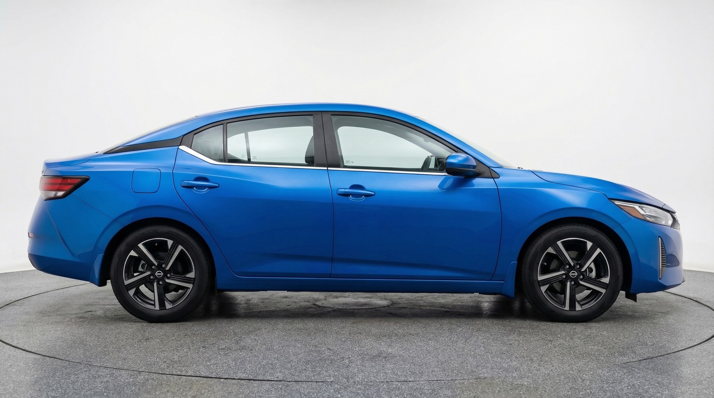 Thumbnail: 2025 Nissan Sentra - 8