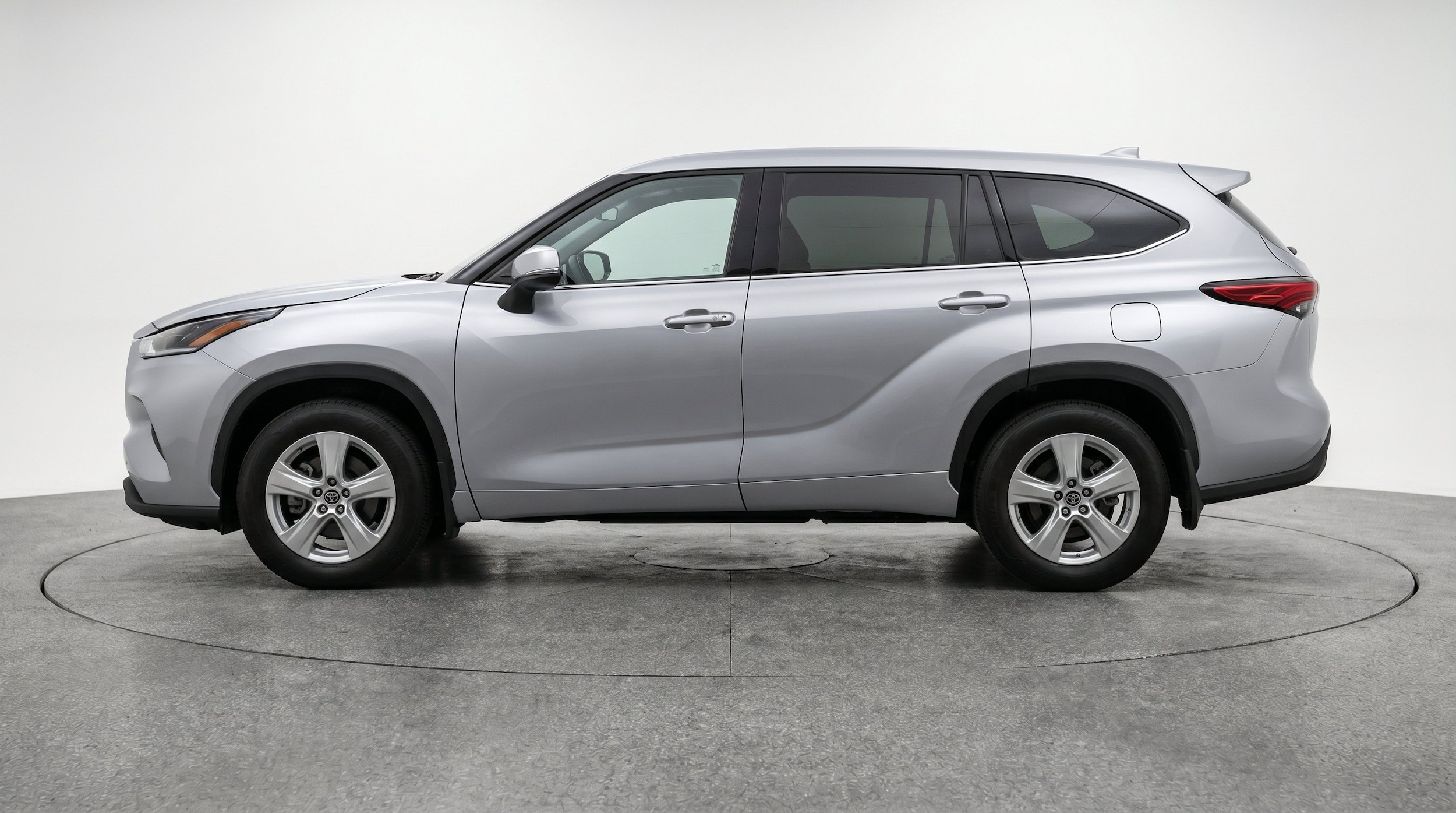 Thumbnail: 2025 Toyota Highlander - 5