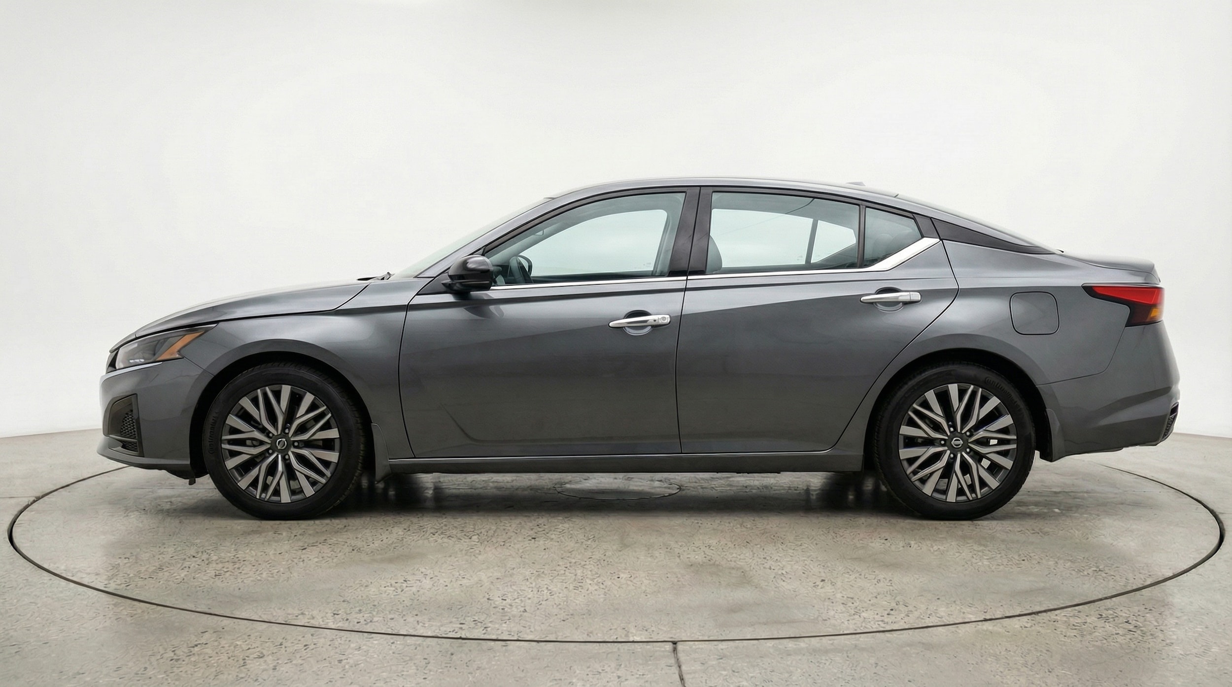 Thumbnail: 2025 Nissan Altima - 4