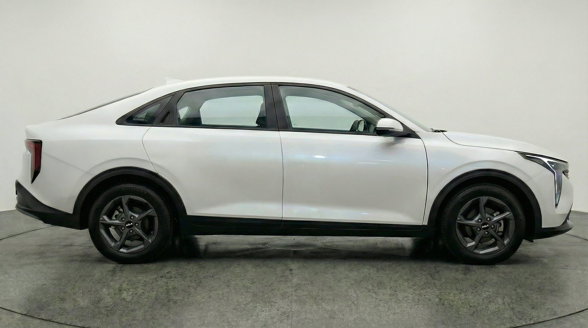 Thumbnail: 2025 Kia K4 - 11