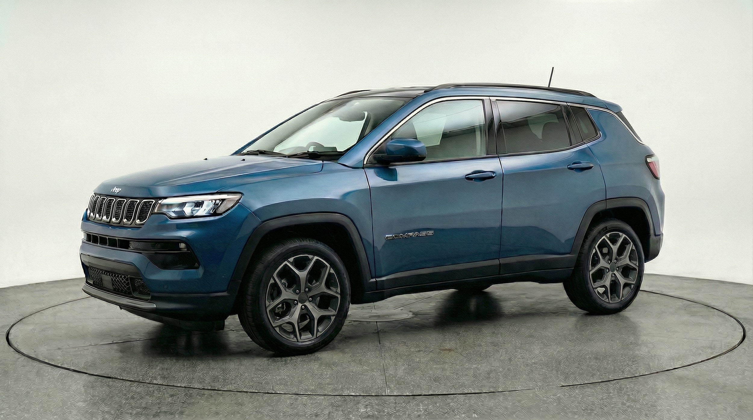 Thumbnail: 2025 Jeep Compass - 3