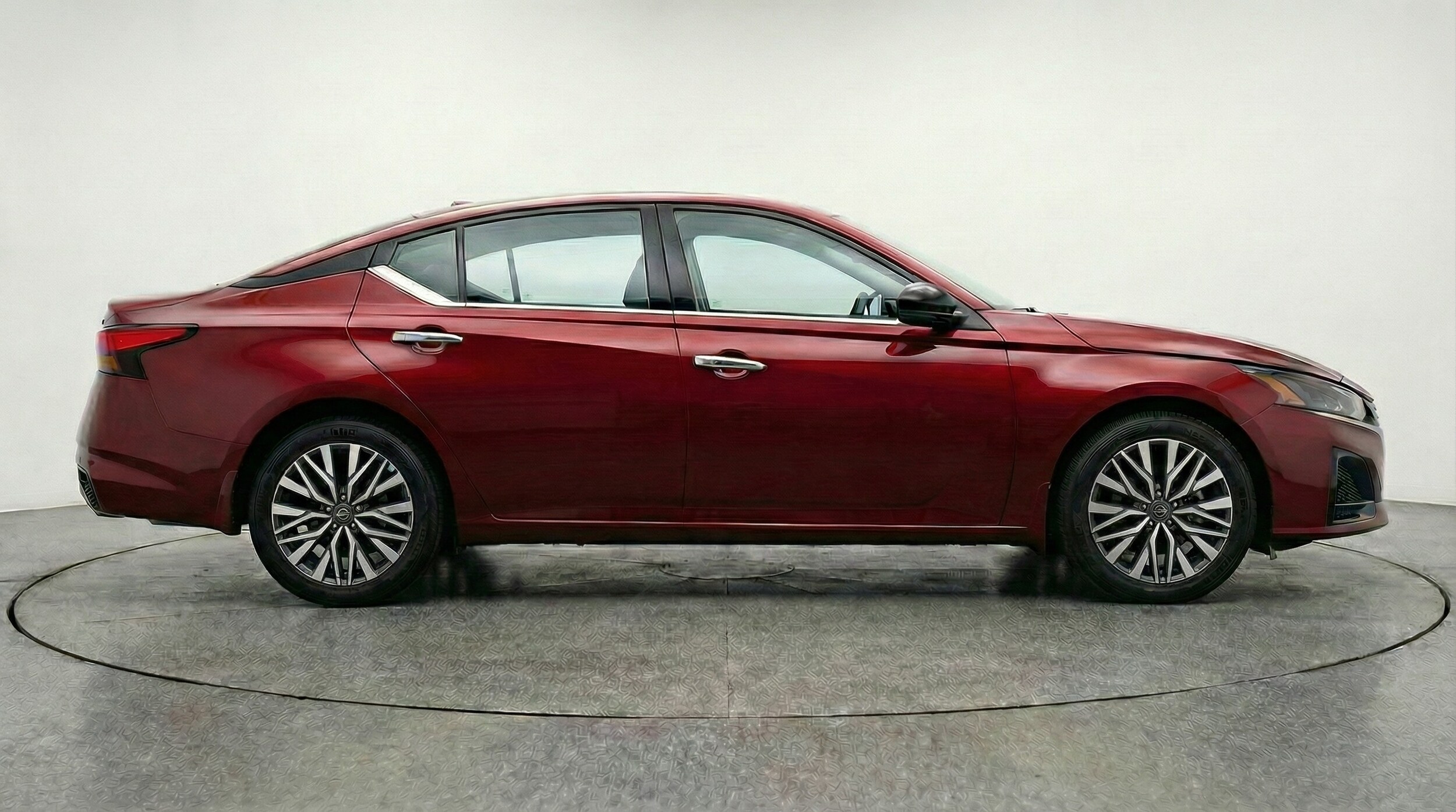 Thumbnail: 2025 Nissan Altima - 8