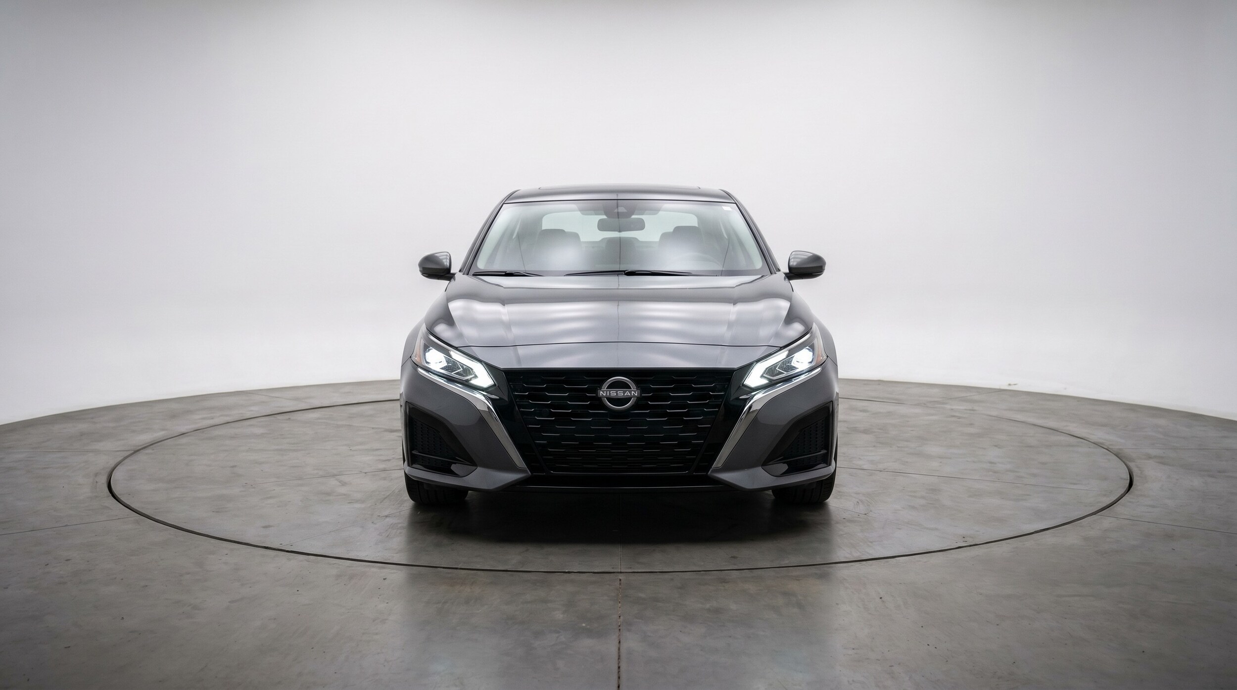 Thumbnail: 2025 Nissan Altima - 2