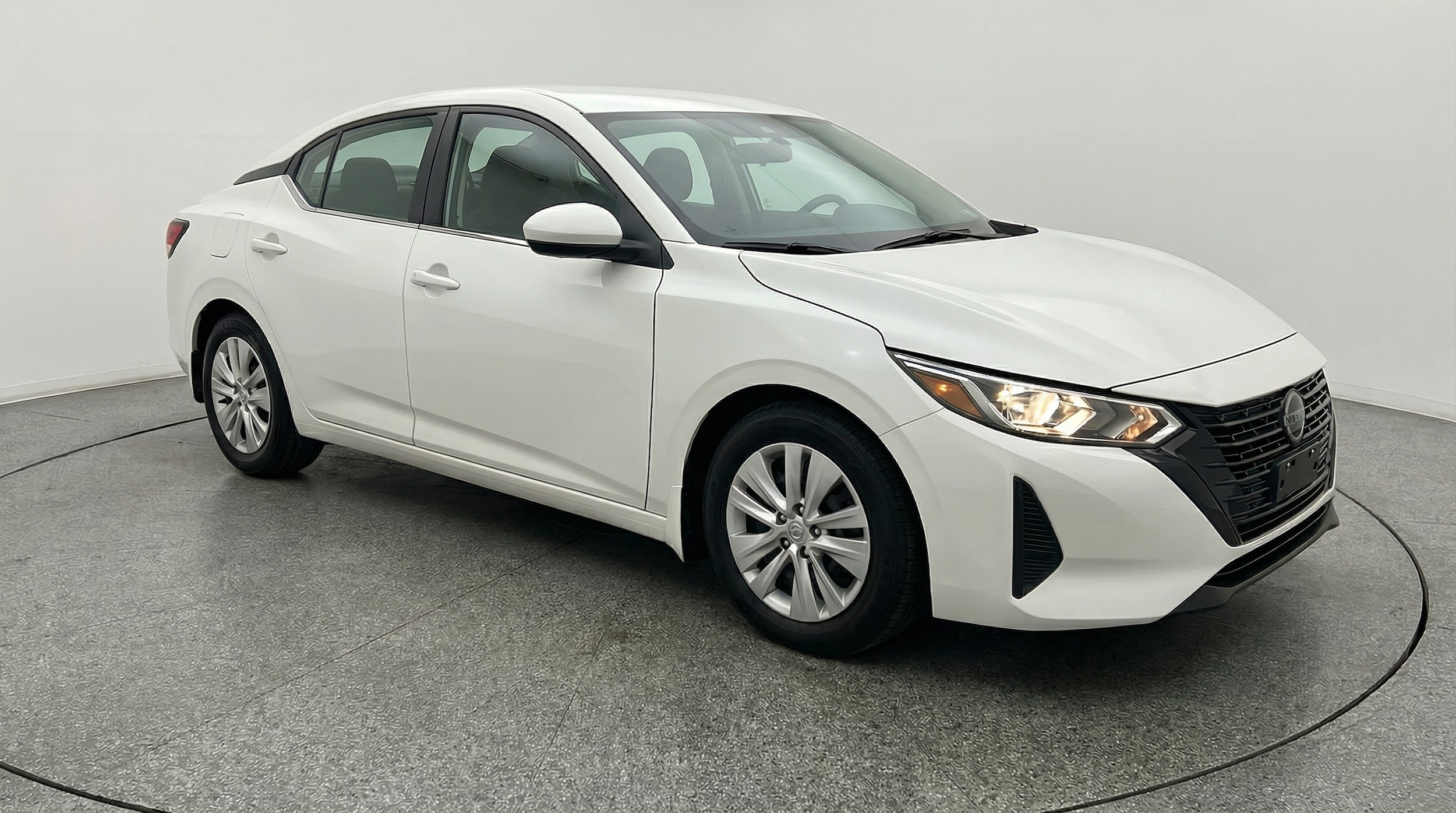 Thumbnail: 2025 Nissan Sentra - 1