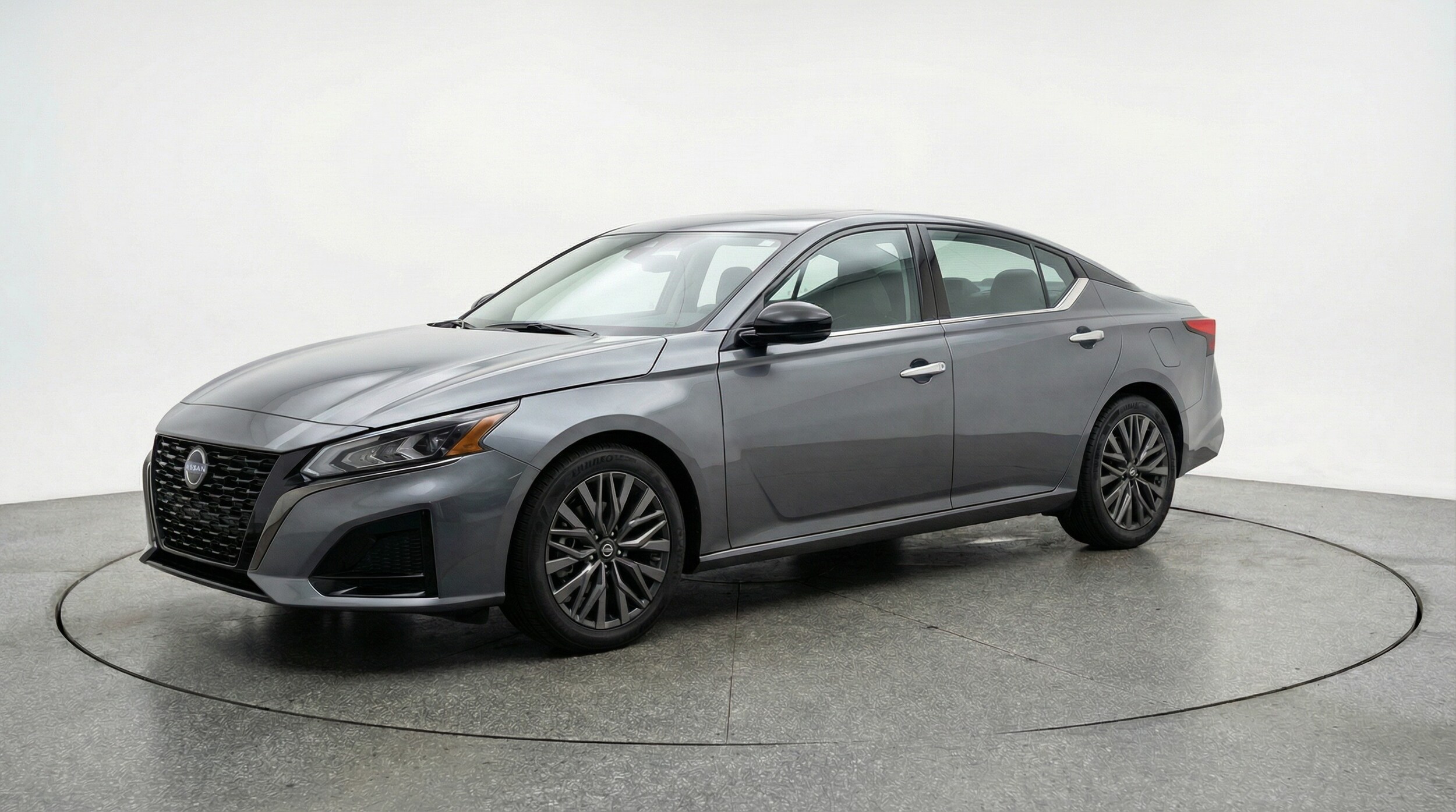 Thumbnail: 2025 Nissan Altima - 3