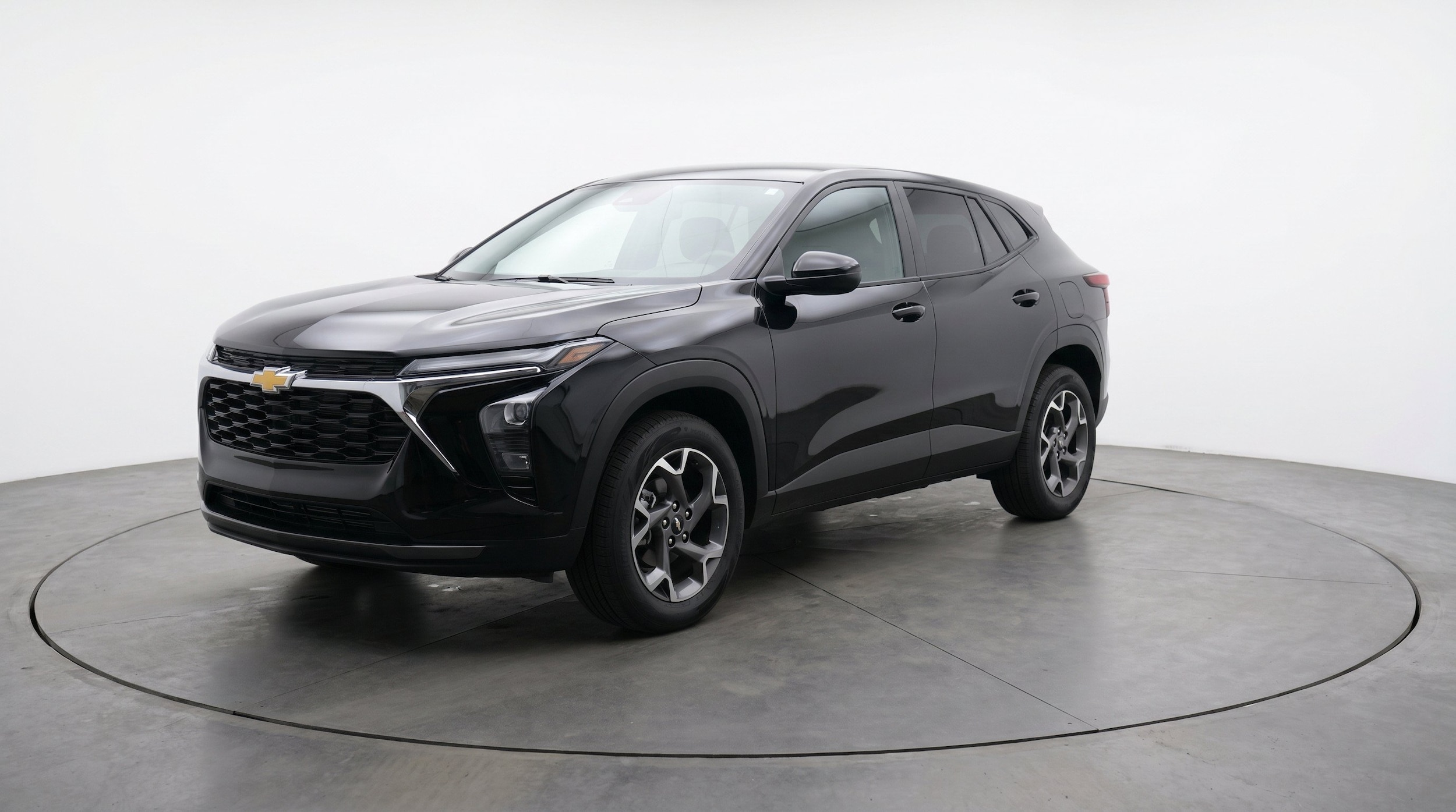 Thumbnail: 2025 Chevrolet Trax - 3