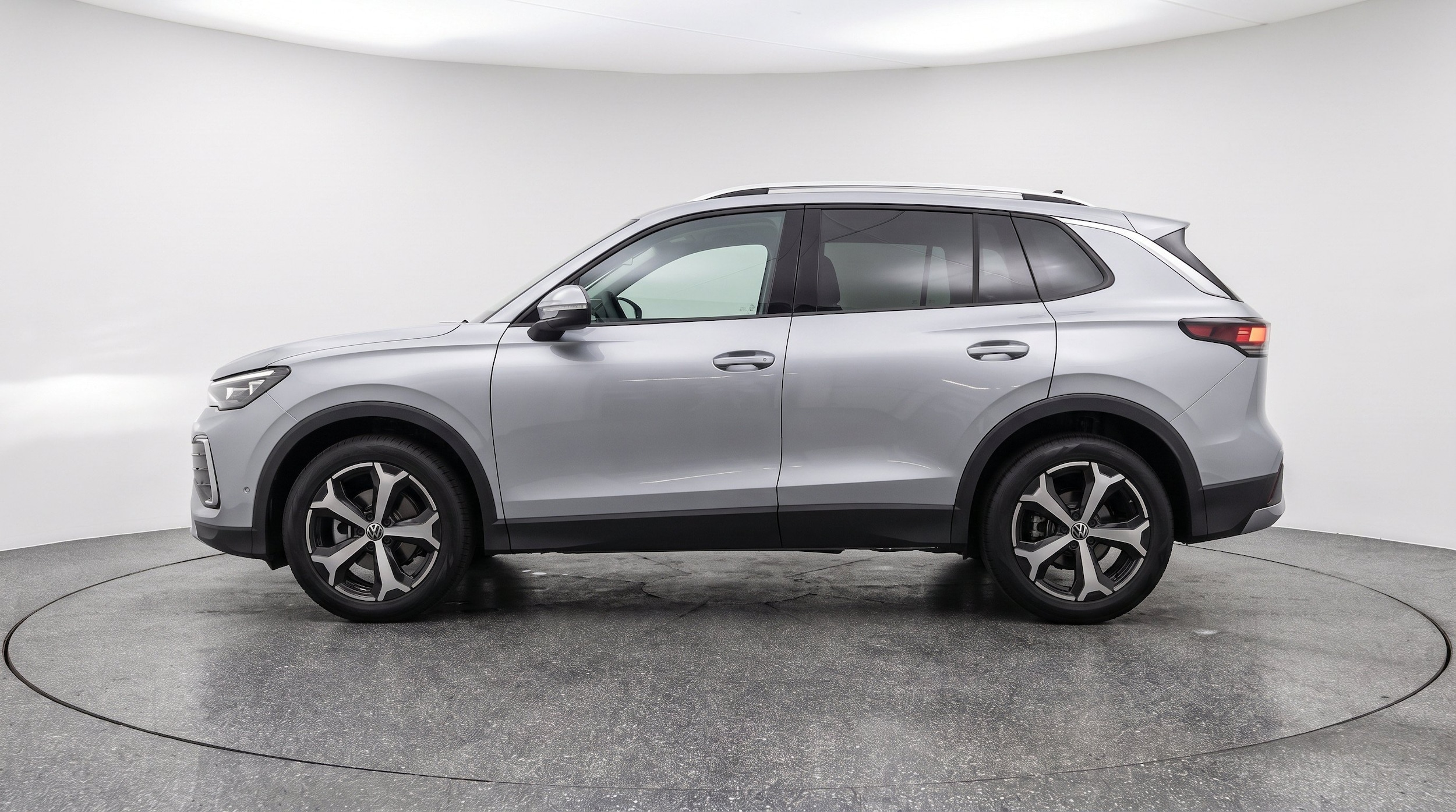 Thumbnail: 2026 Volkswagen Tiguan - 5