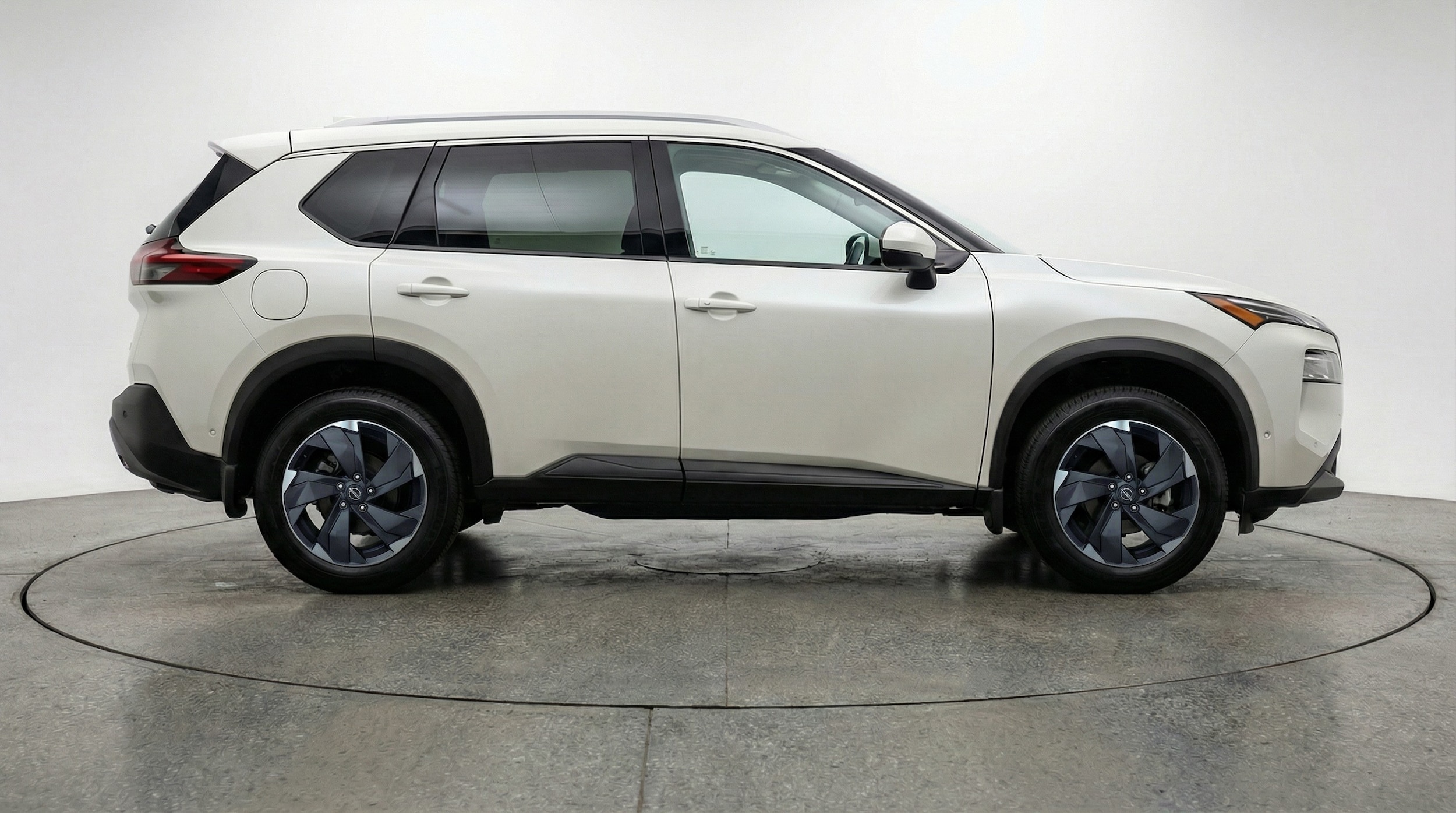 Thumbnail: 2025 Nissan Rogue - 8