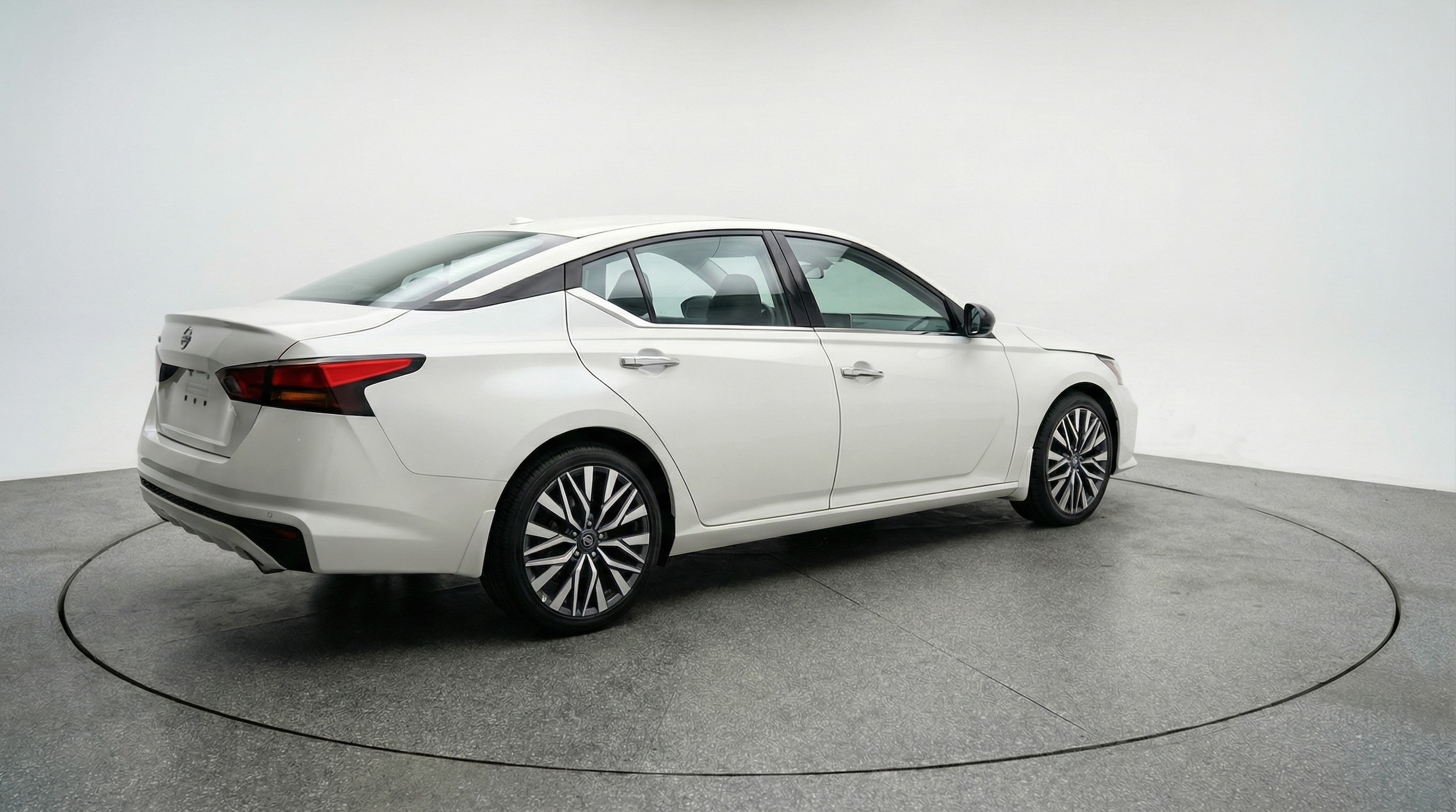 Thumbnail: 2025 Nissan Altima - 7