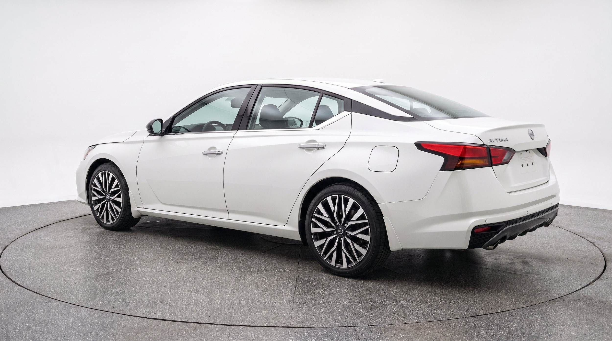 Thumbnail: 2025 Nissan Altima - 6