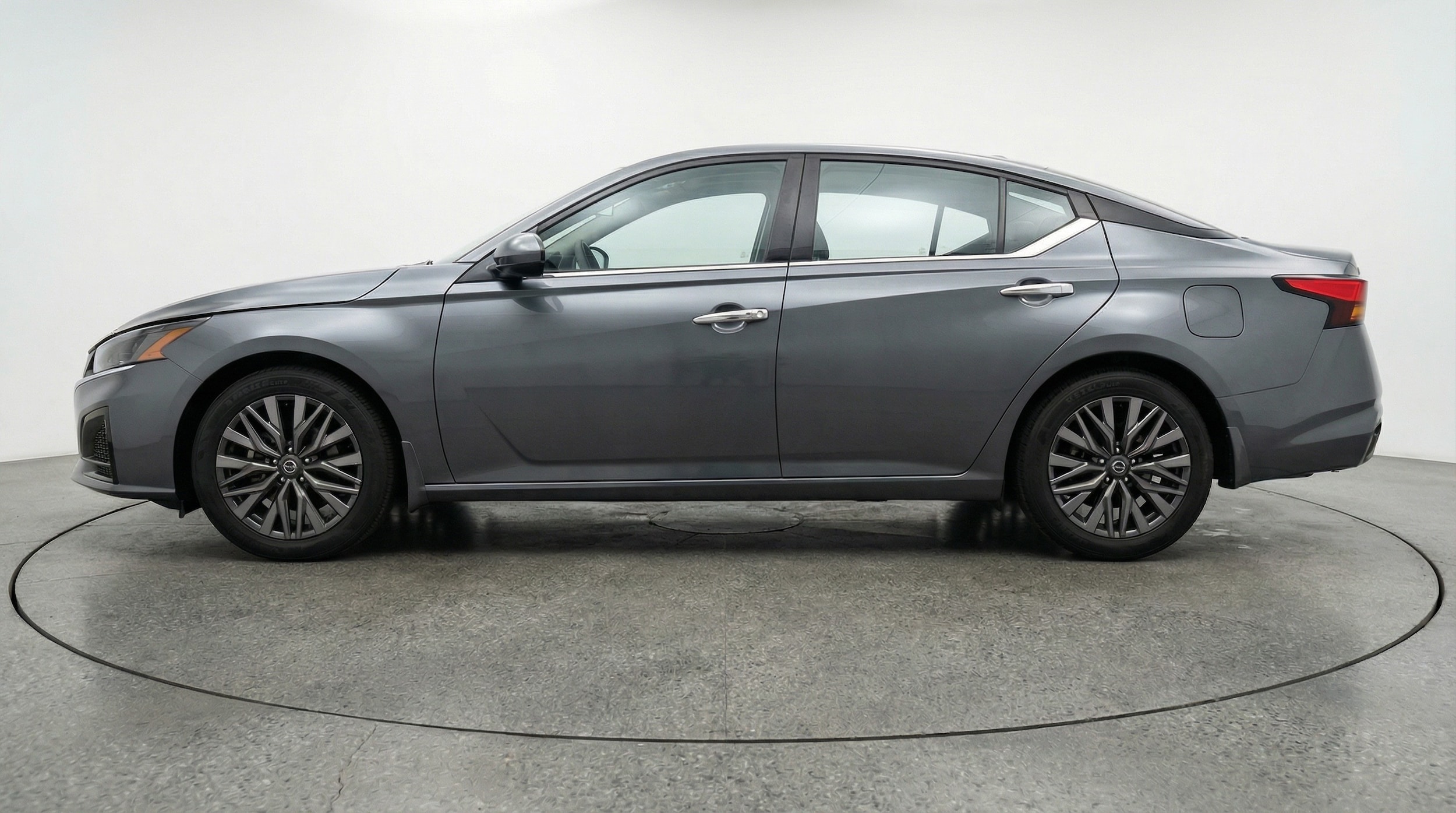 Thumbnail: 2025 Nissan Altima - 4