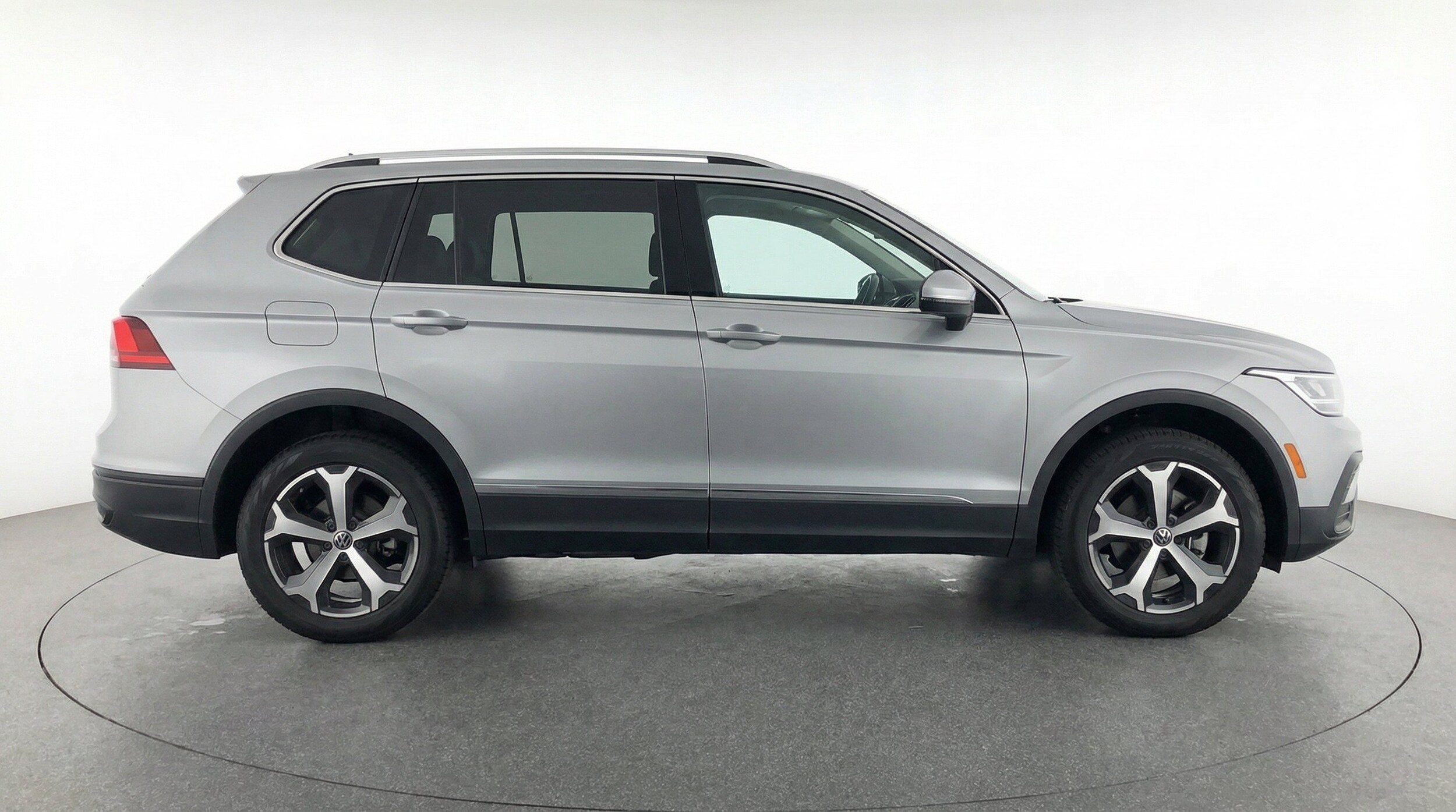 Thumbnail: 2026 Volkswagen Tiguan - 11