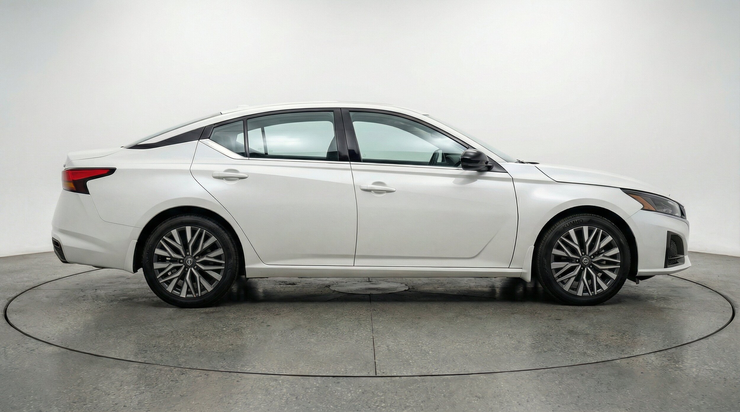 Thumbnail: 2025 Nissan Altima - 11