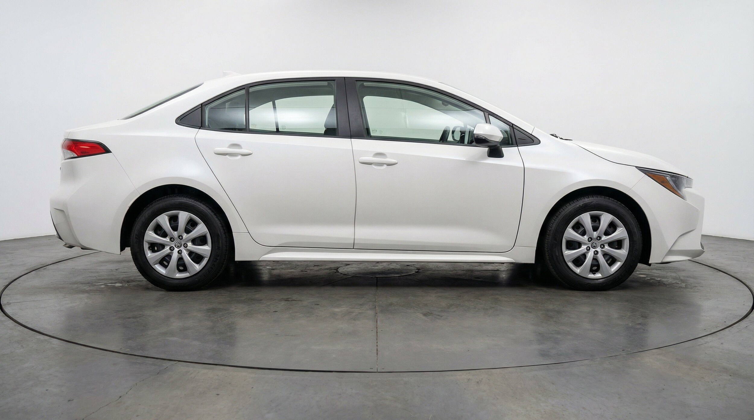 Thumbnail: 2025 Toyota Corolla - 11