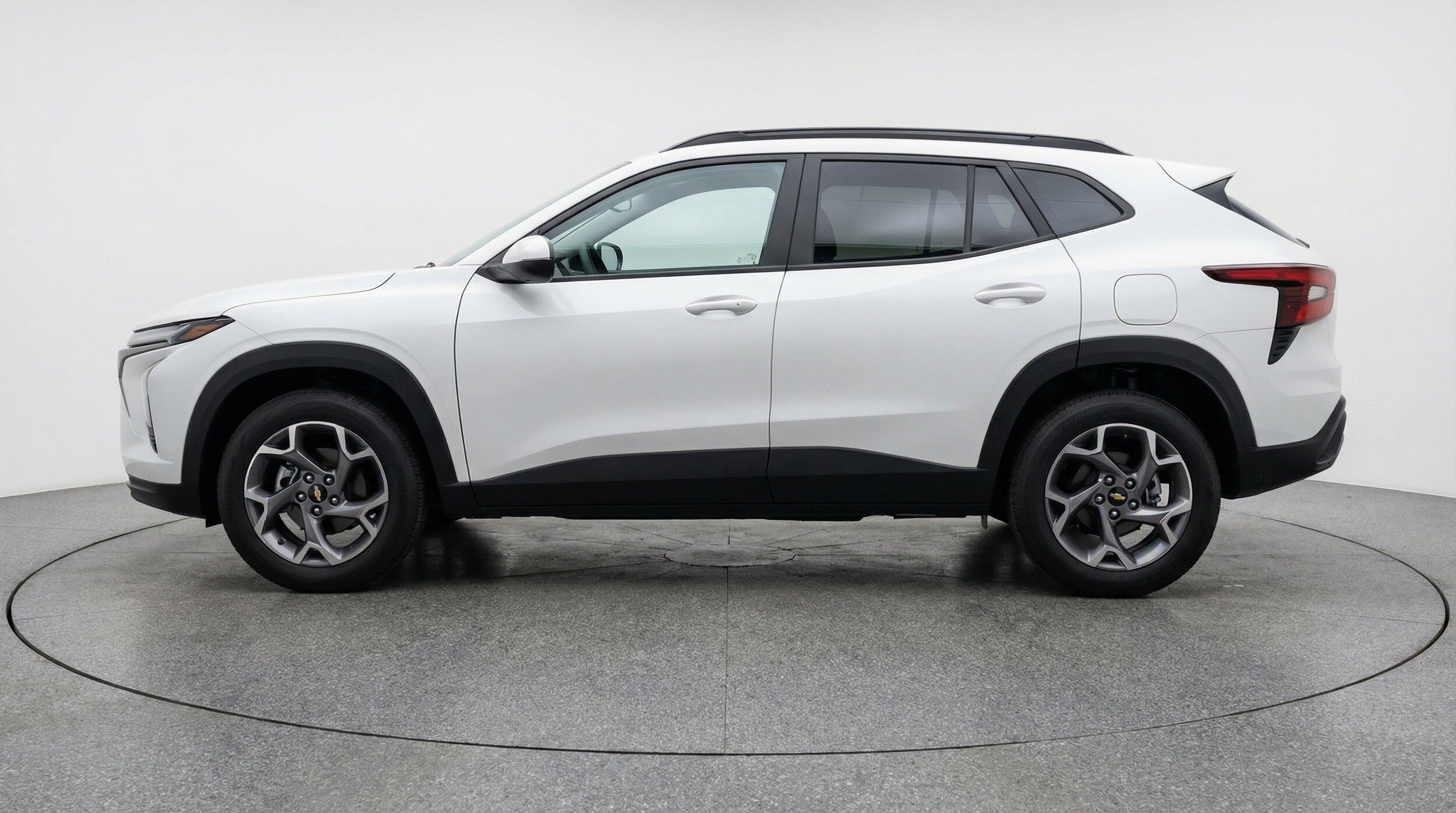 Thumbnail: 2025 Chevrolet Trax - 5