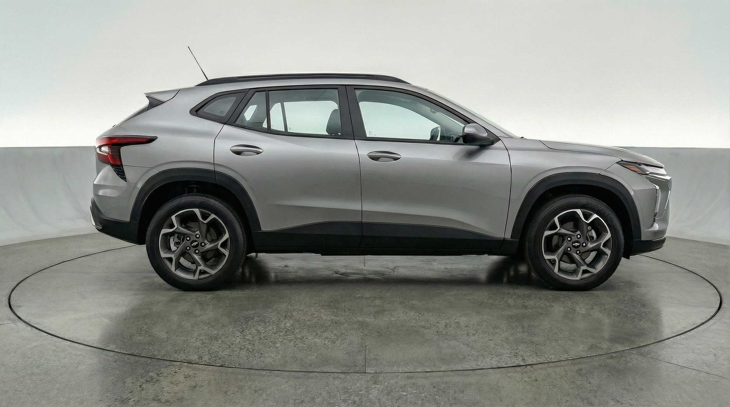 Thumbnail: 2025 Chevrolet Trax - 8