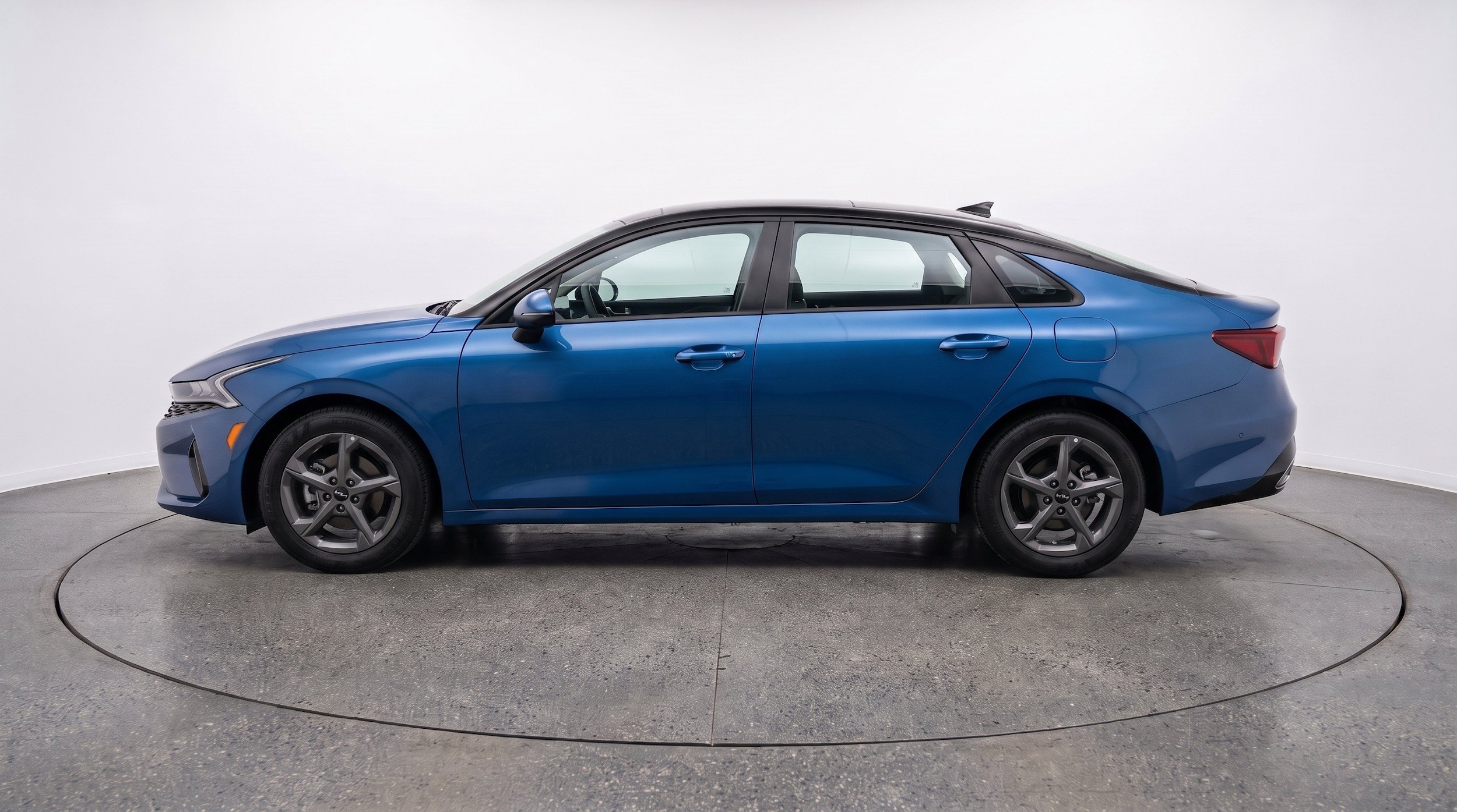 Thumbnail: 2026 Kia K4 - 5
