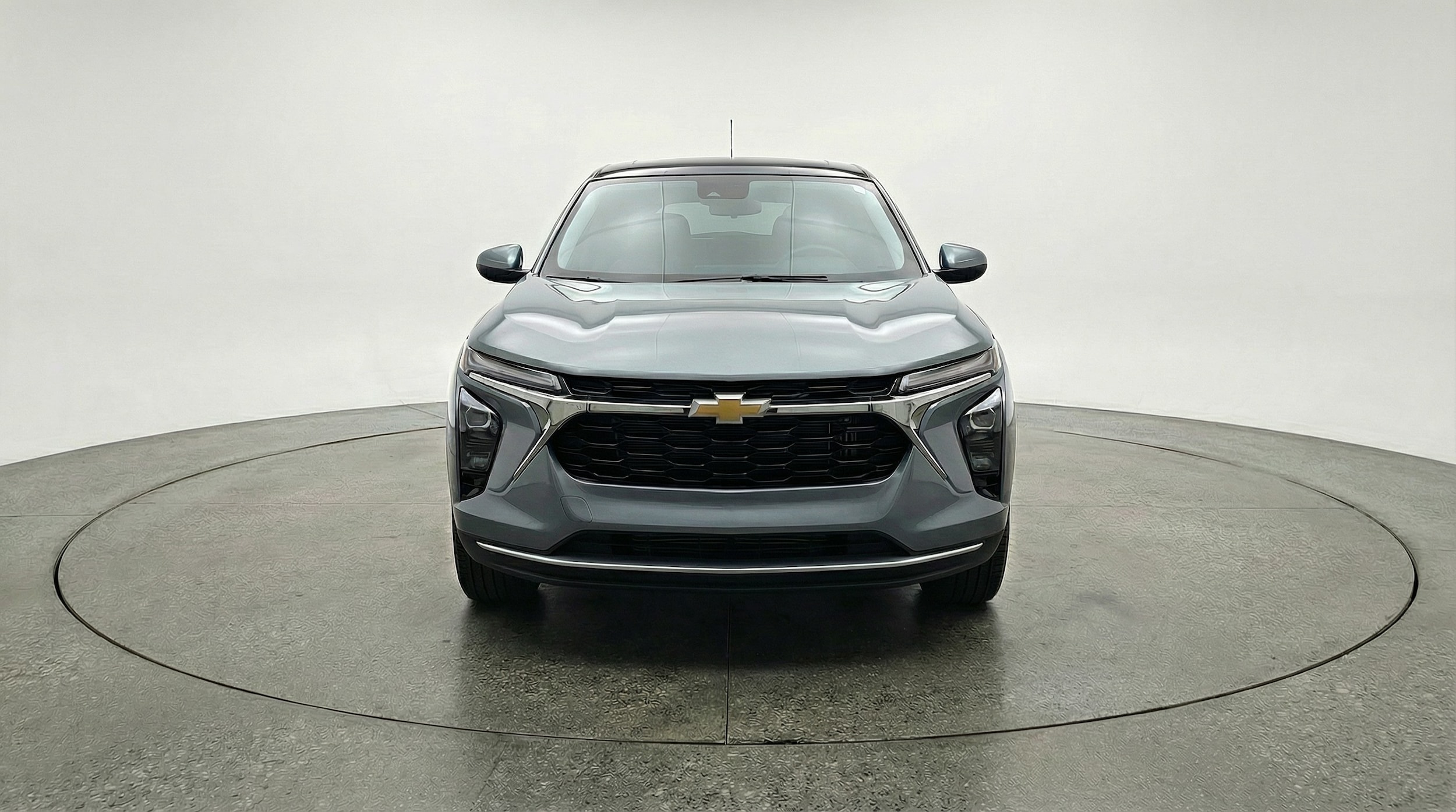 Thumbnail: 2025 Chevrolet Trax - 2
