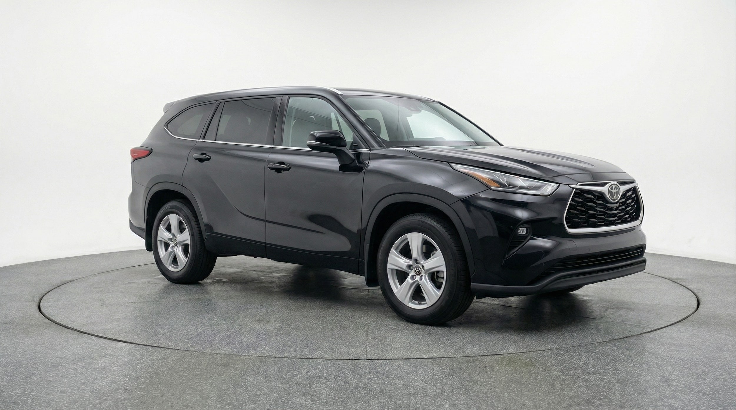 Thumbnail: 2025 Toyota Highlander - 1