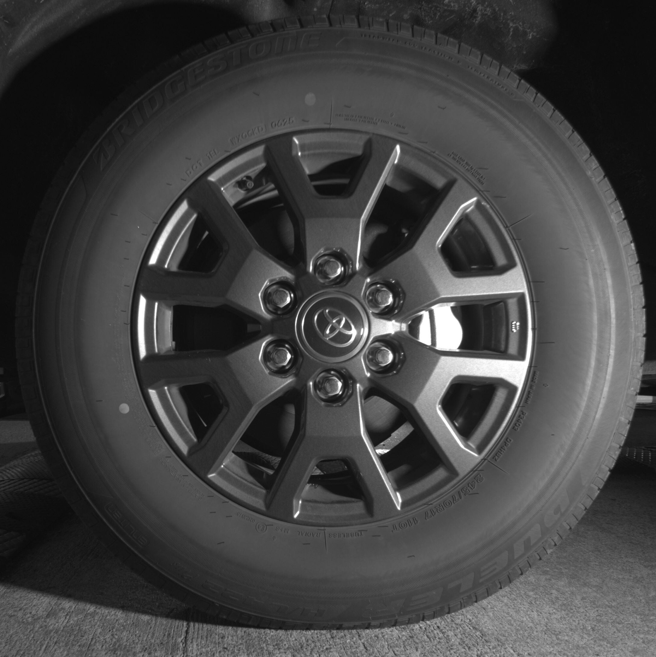 Thumbnail: 2025 Toyota 4Runner - 9