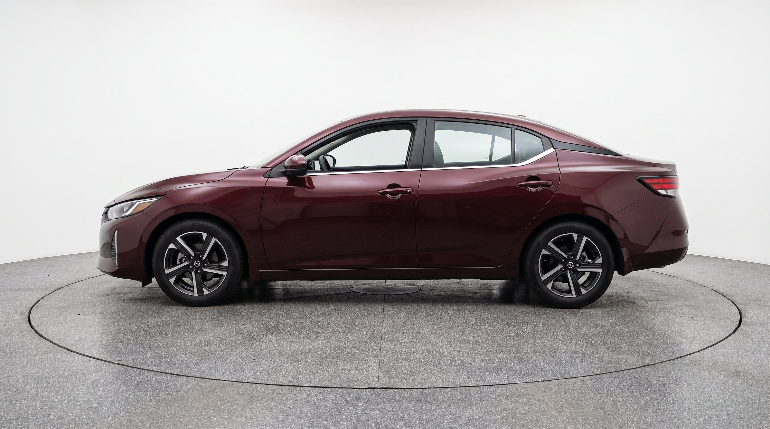 Thumbnail: 2025 Nissan Sentra - 5