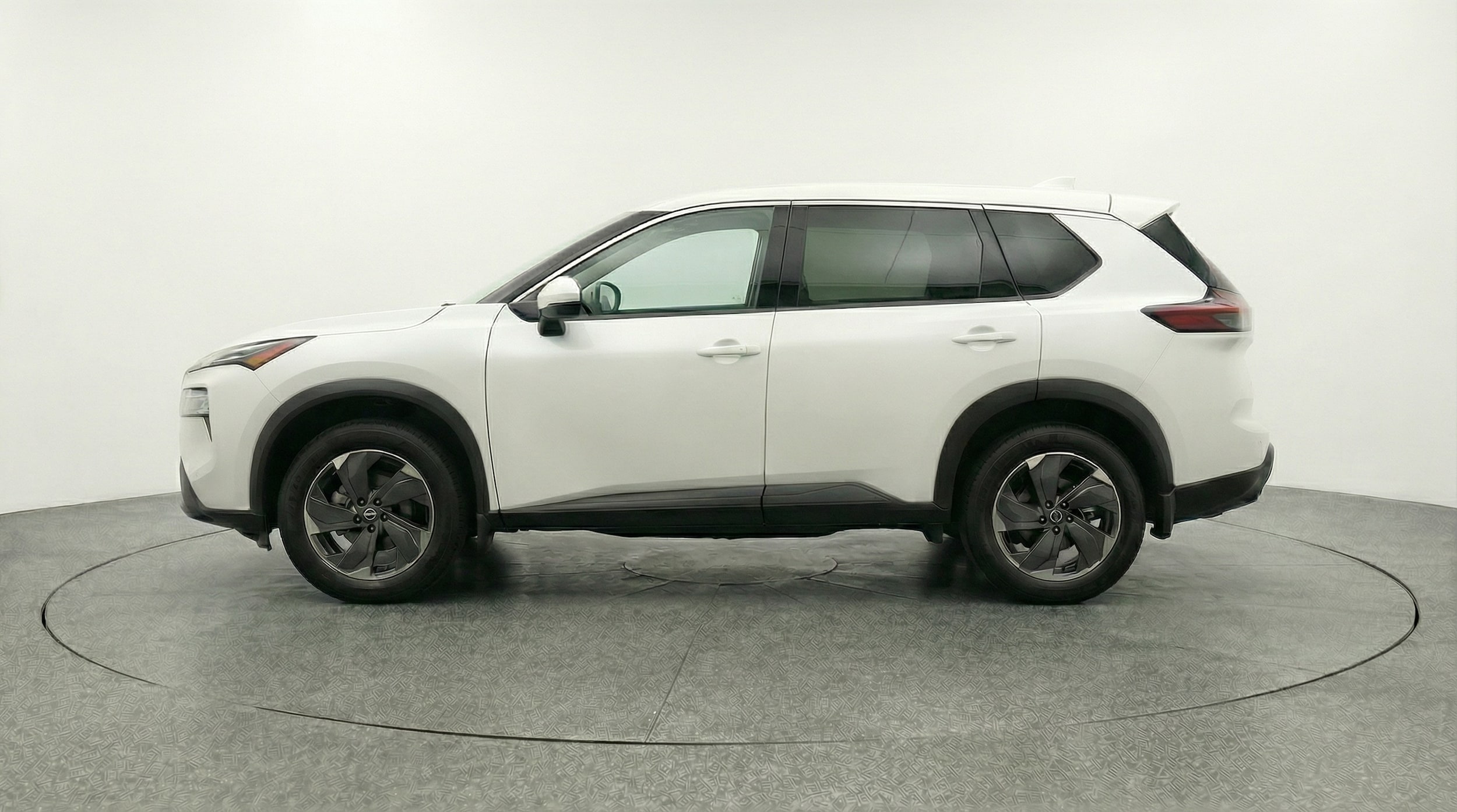 Thumbnail: 2025 Nissan Rogue - 4