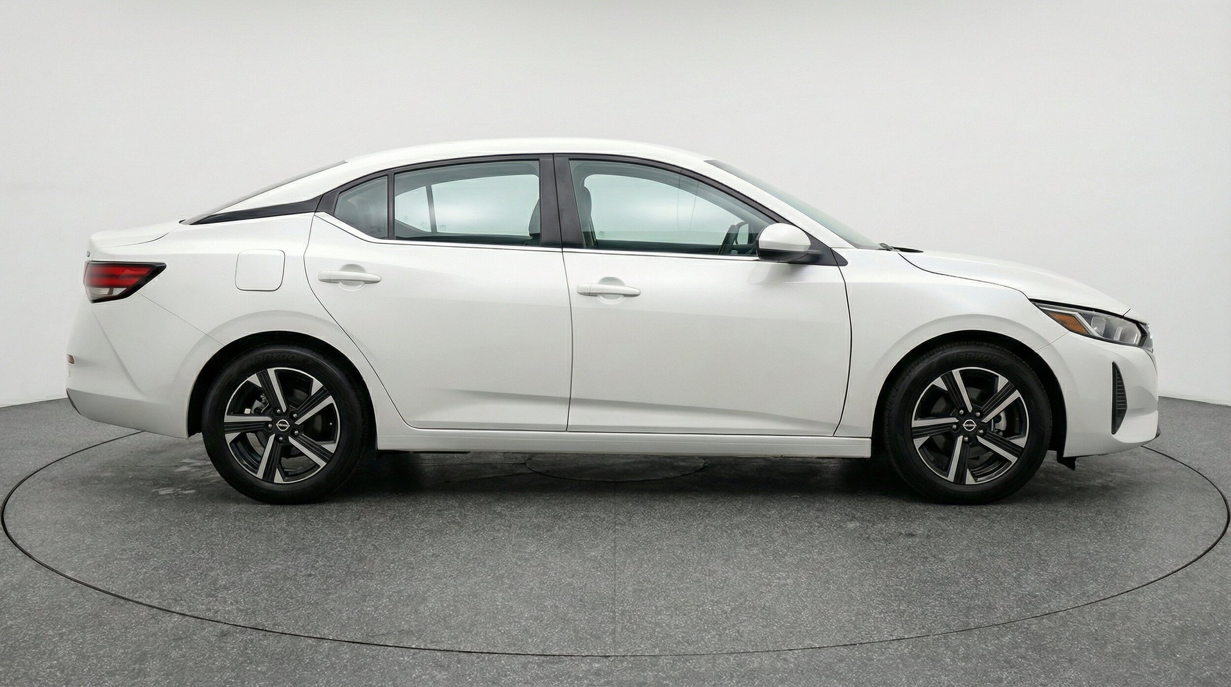 Thumbnail: 2025 Nissan Sentra - 11