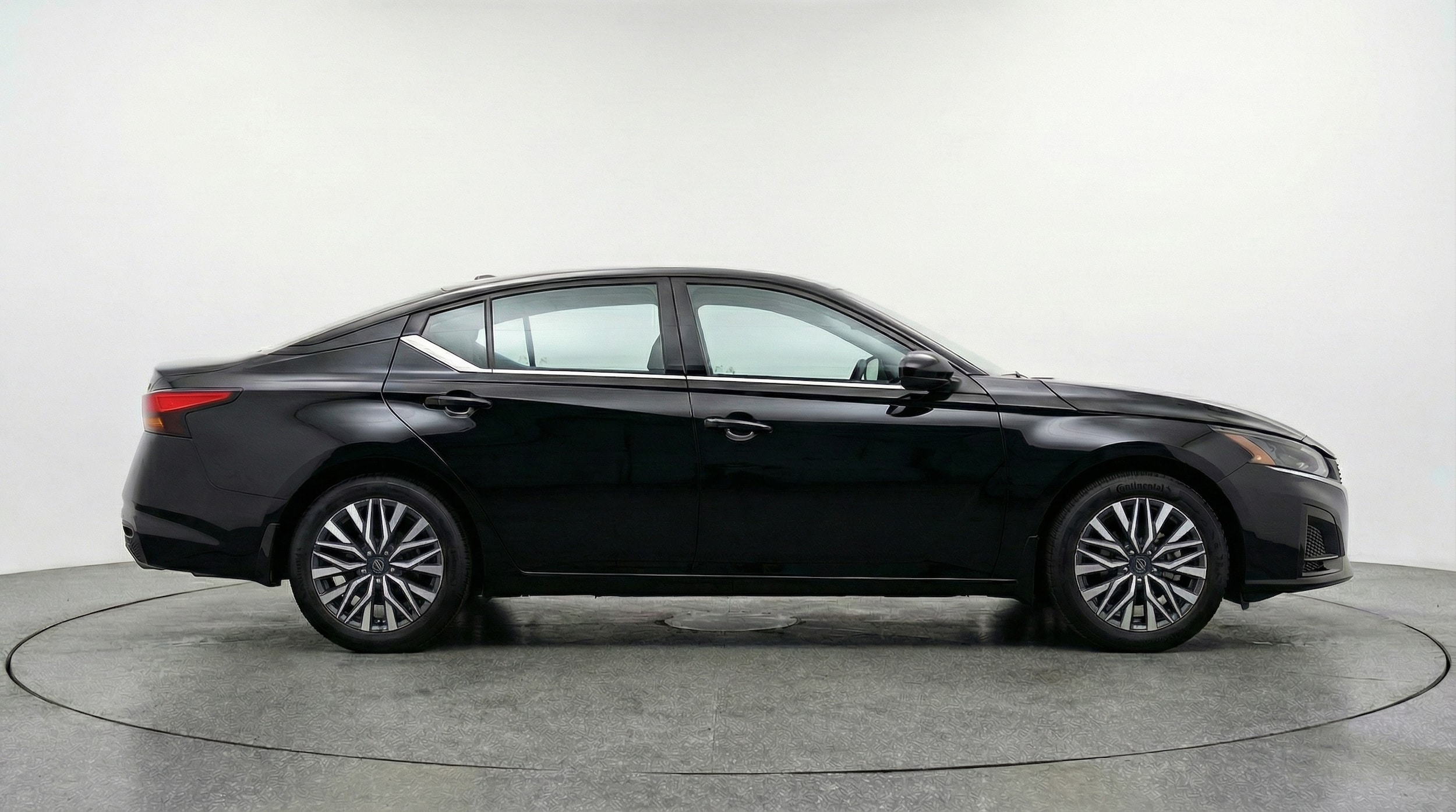 Thumbnail: 2025 Nissan Altima - 4