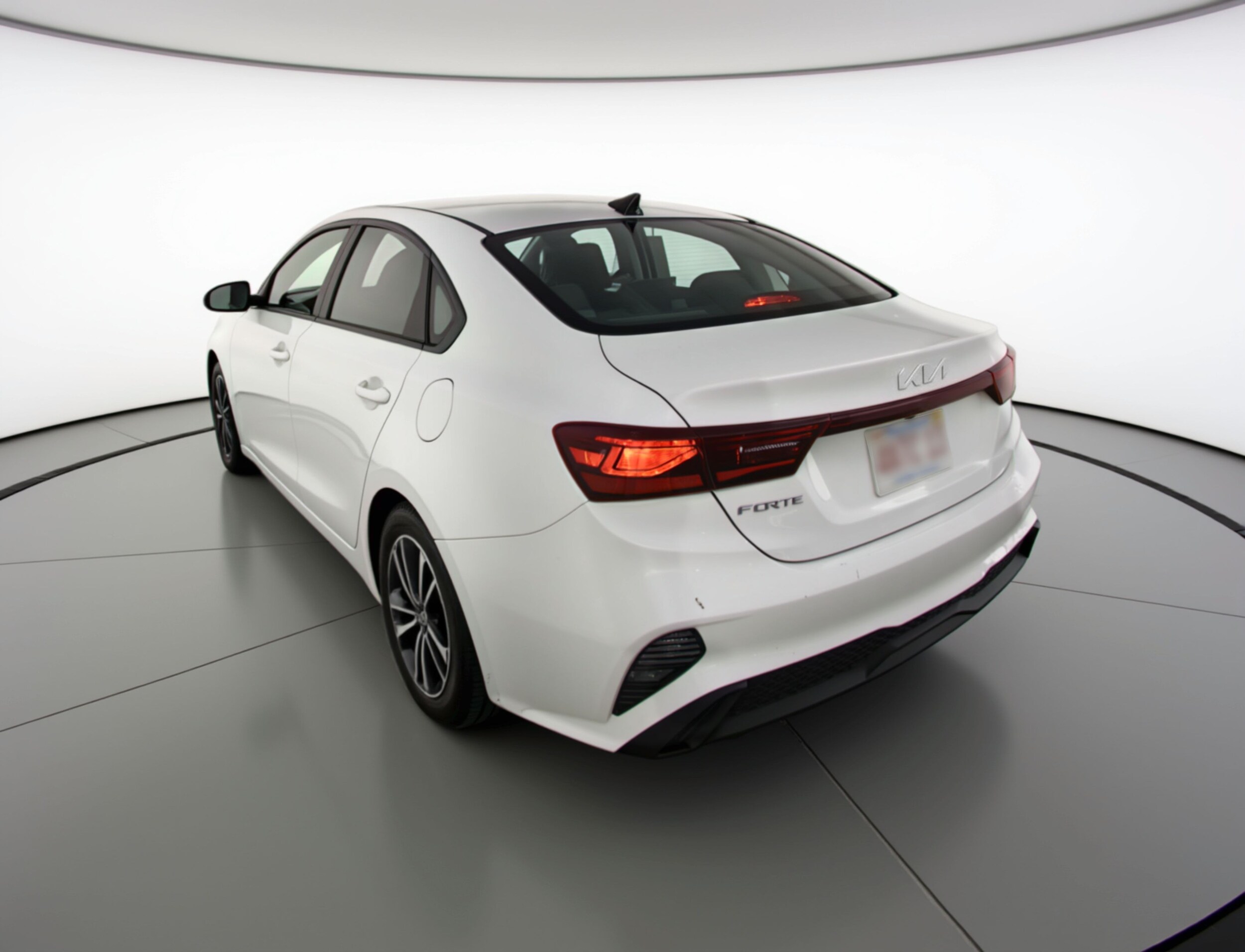 Thumbnail: 2024 Kia Forte - 5